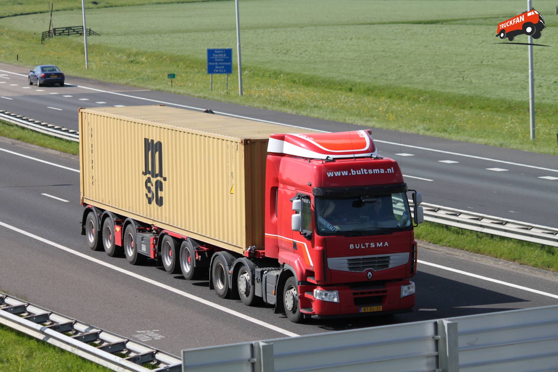 Renault Premium vrachtwagen van Bultsma Transport