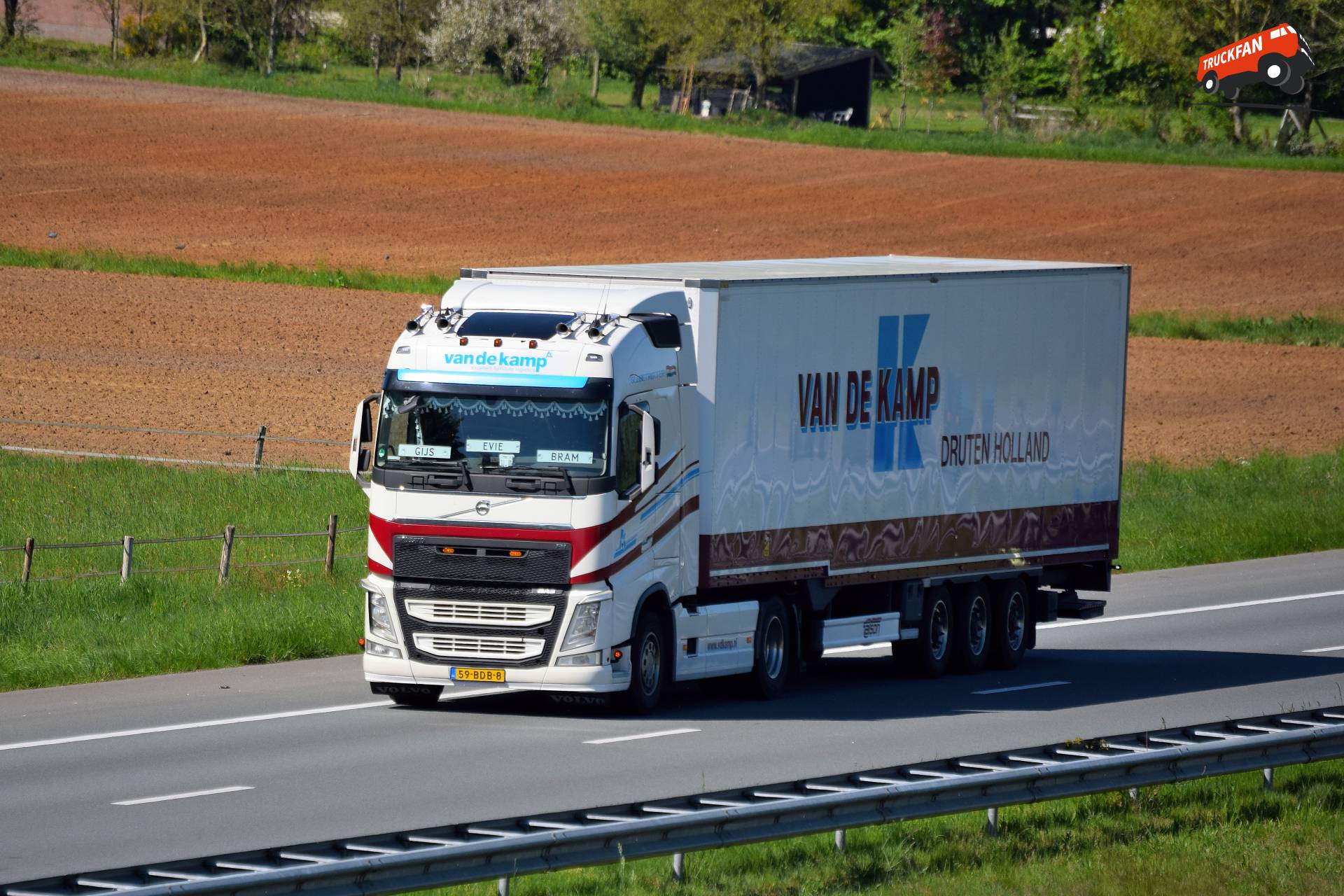 Volvo FH4 Van De Kamp Druten