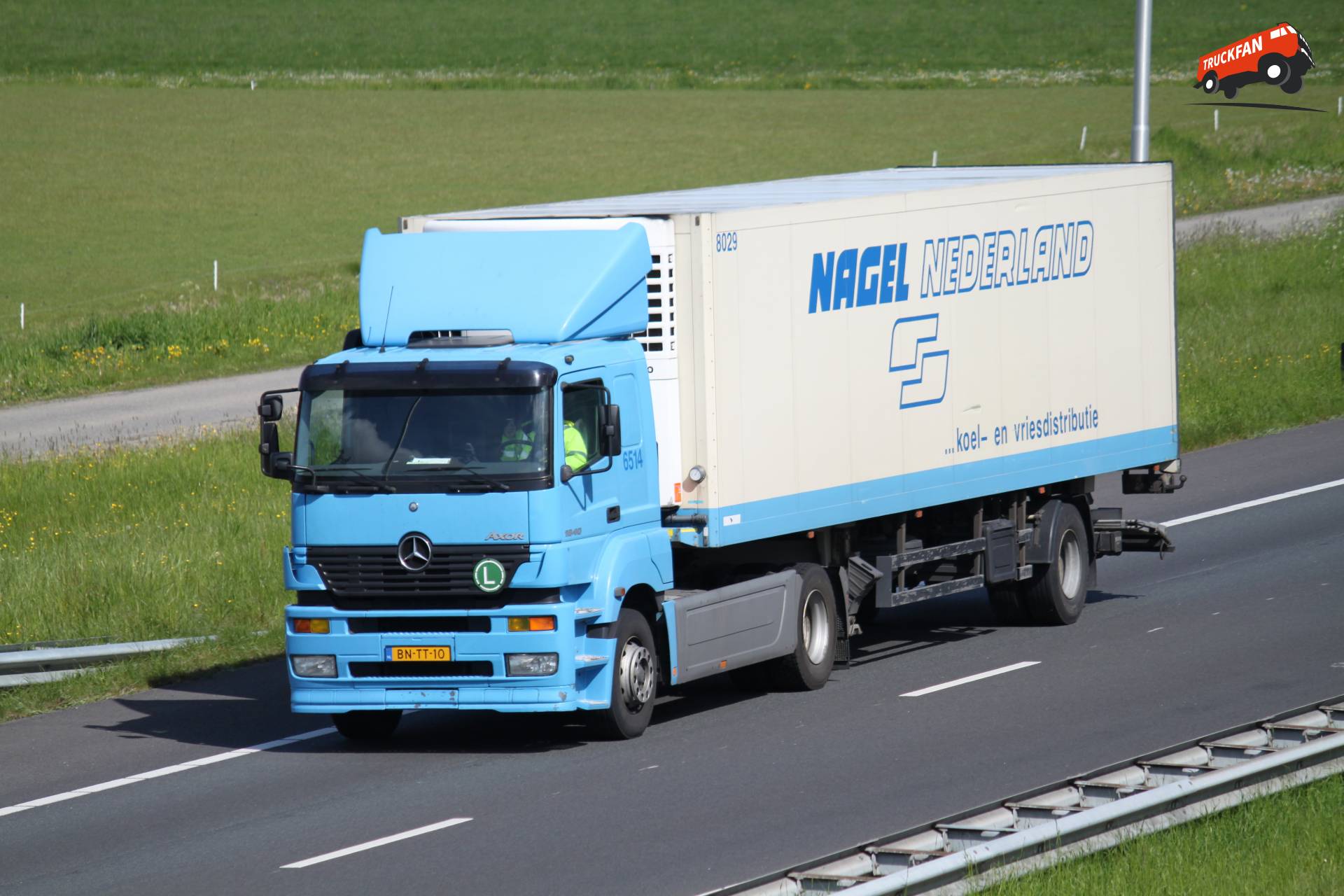 Mercedes-Benz Axor truck by Nagel Nederland