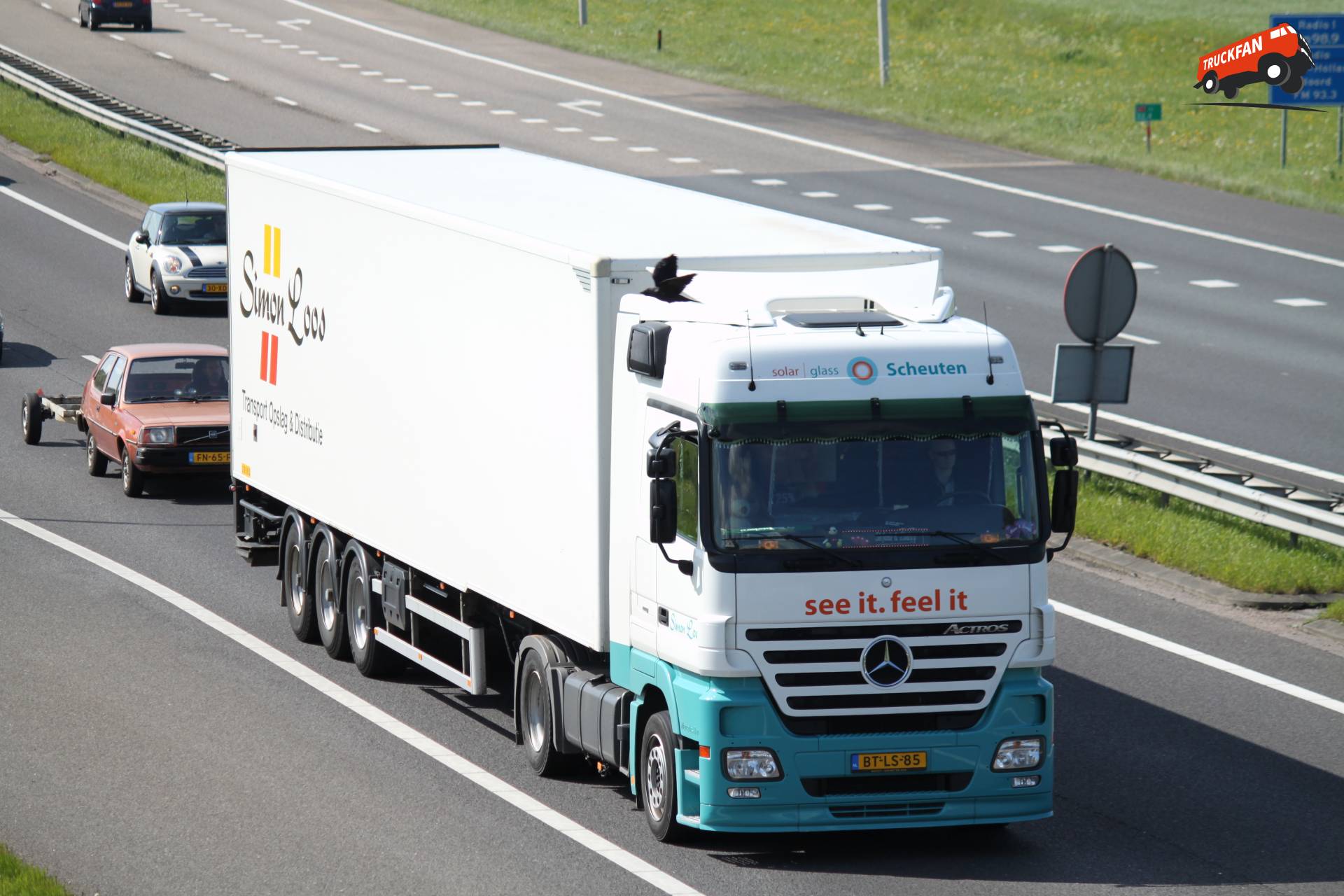 Mercedes-Benz Actros vrachtwagen bij Simon Loos