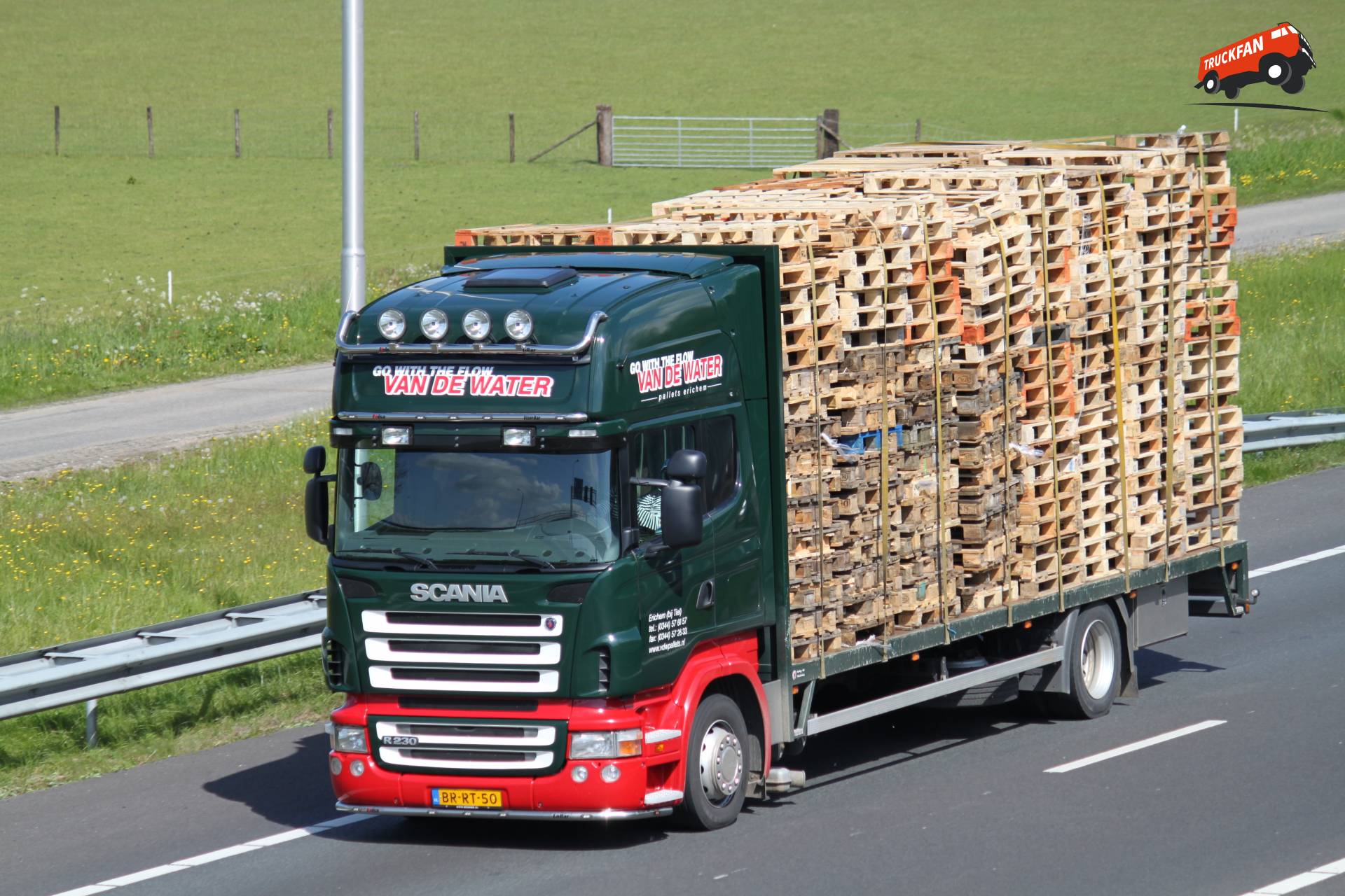 Scania R230 truck van vd Water