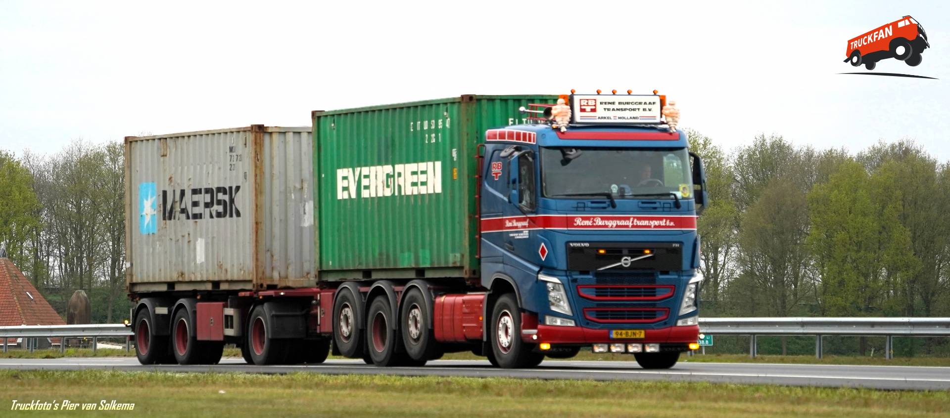 Volvo FH4 truck on A7 Joure