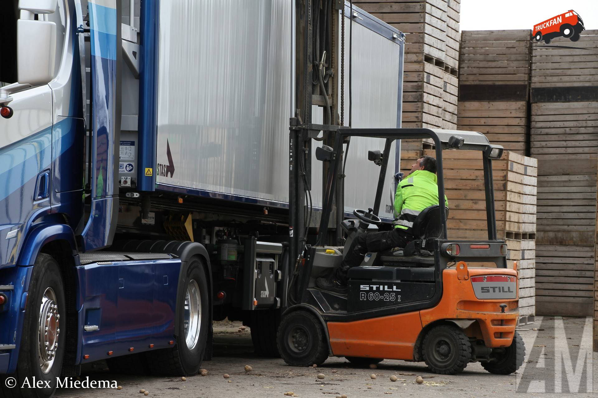 Still heftruck bij ZOS Stiens