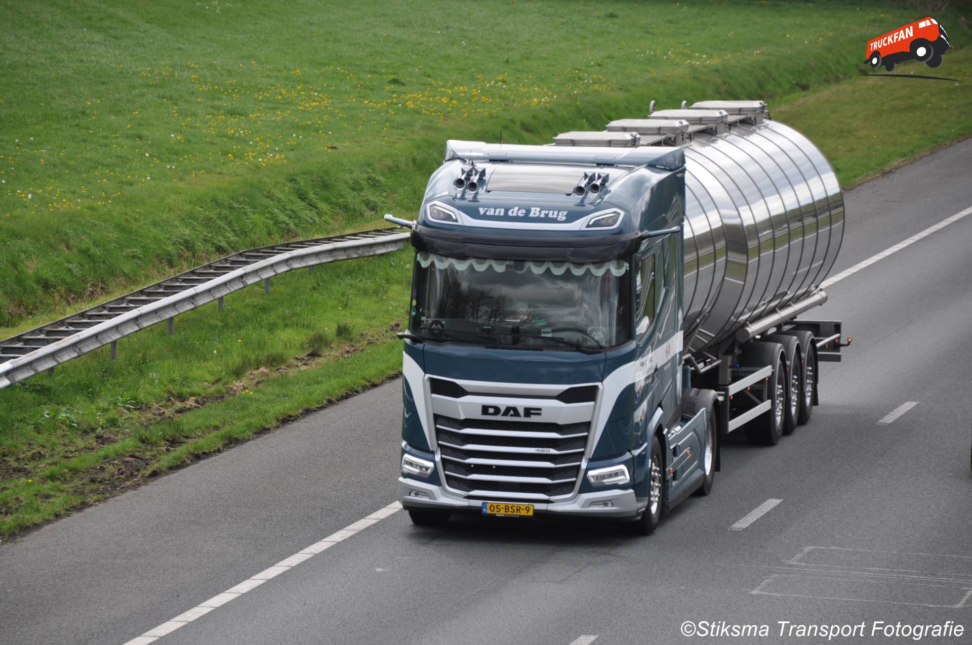 DAF XG truck Van De Brug bedrijf