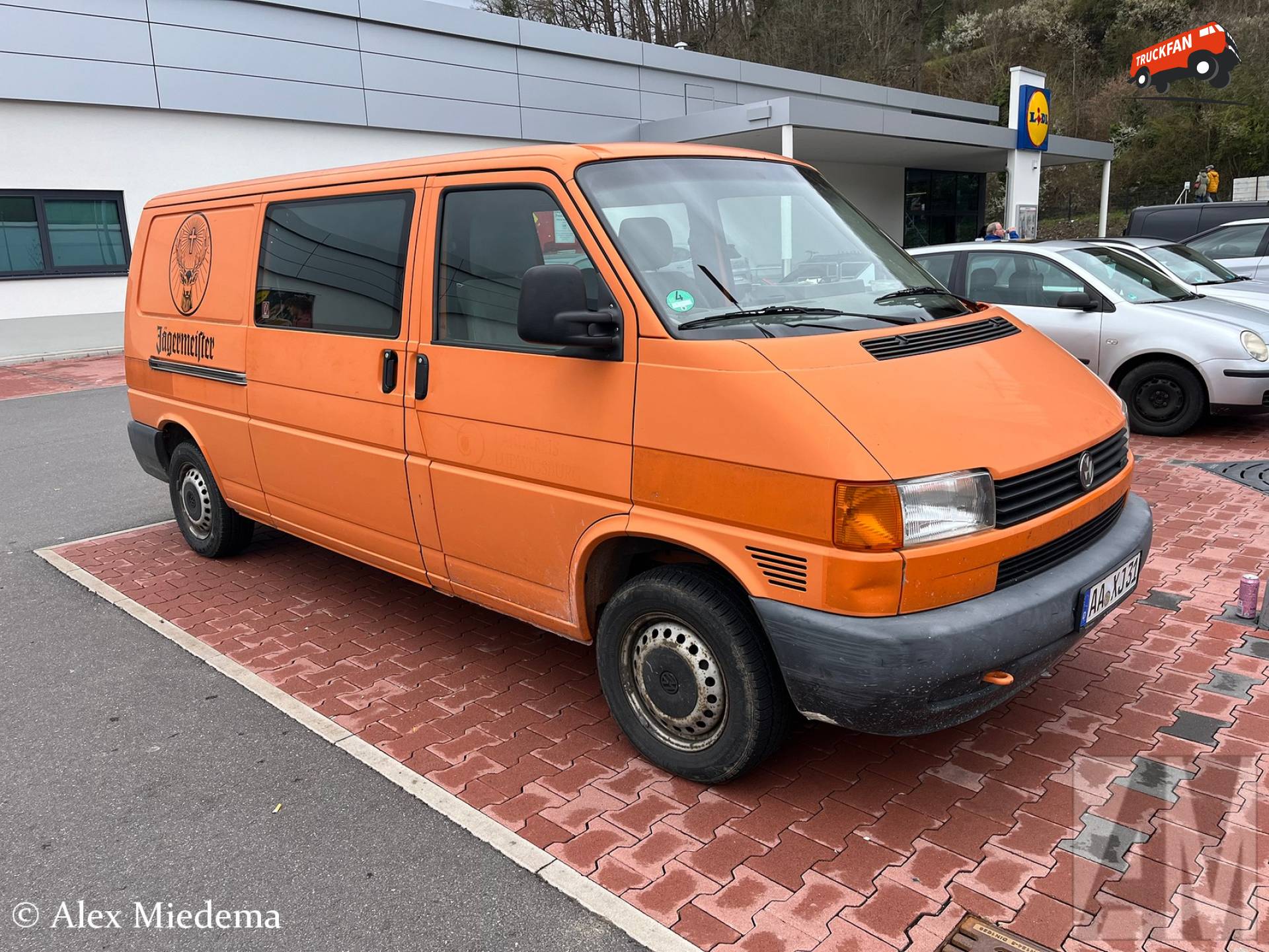 VW Transporter T4 met Jägermeister reclame