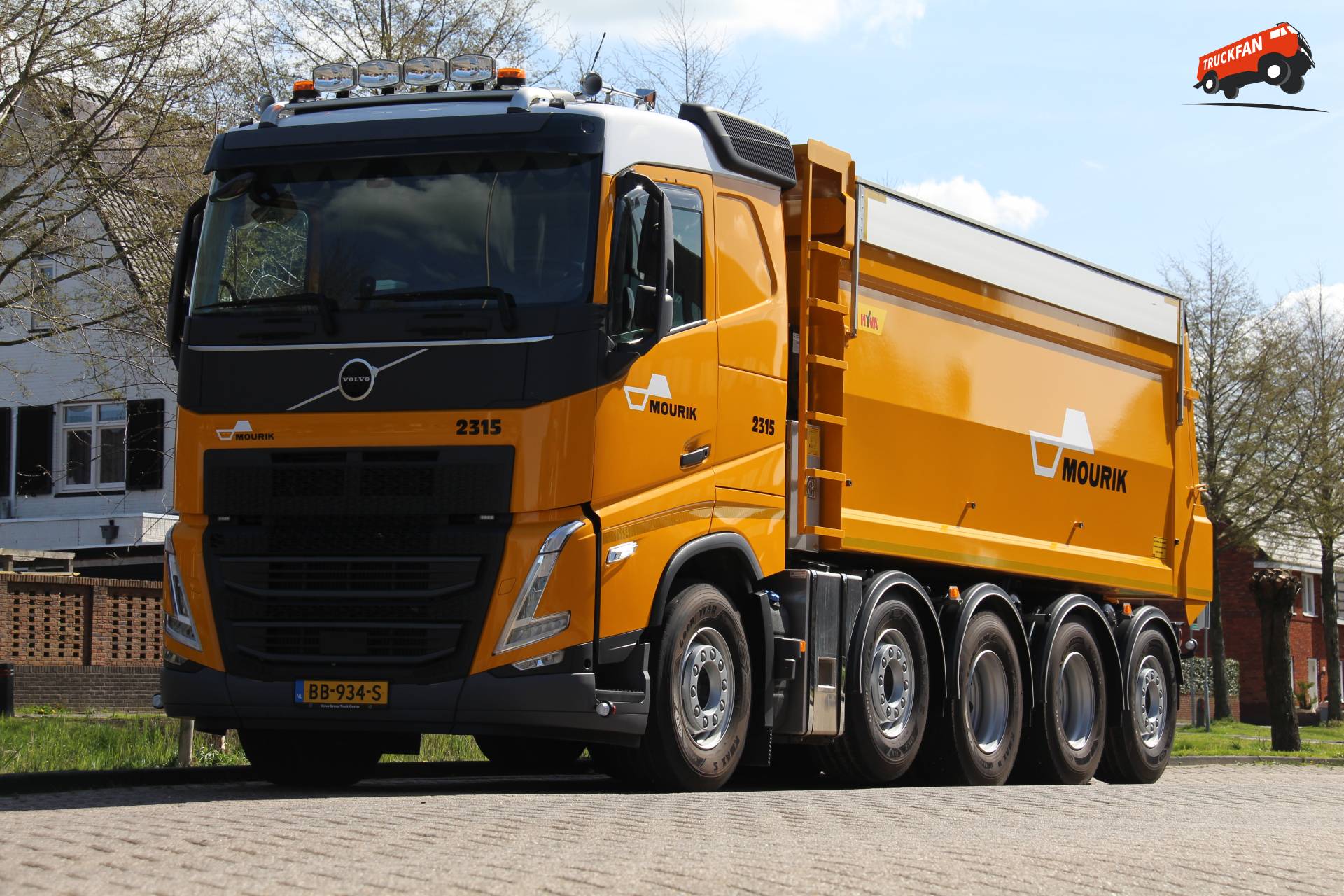 Volvo FH05 kieper van Mourik