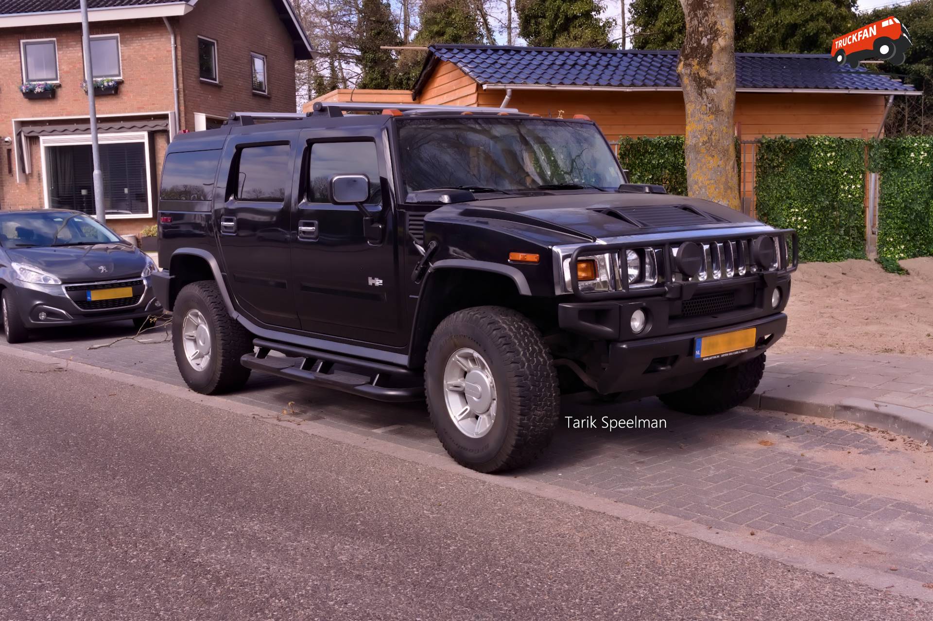 Hummer H2 in Zwijndrecht, april 2026