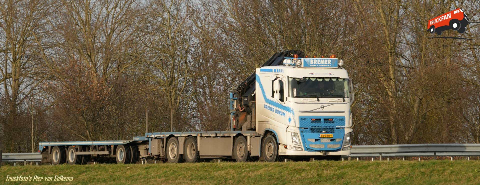Volvo FH4 vrachtwagen bij A7 Sneek