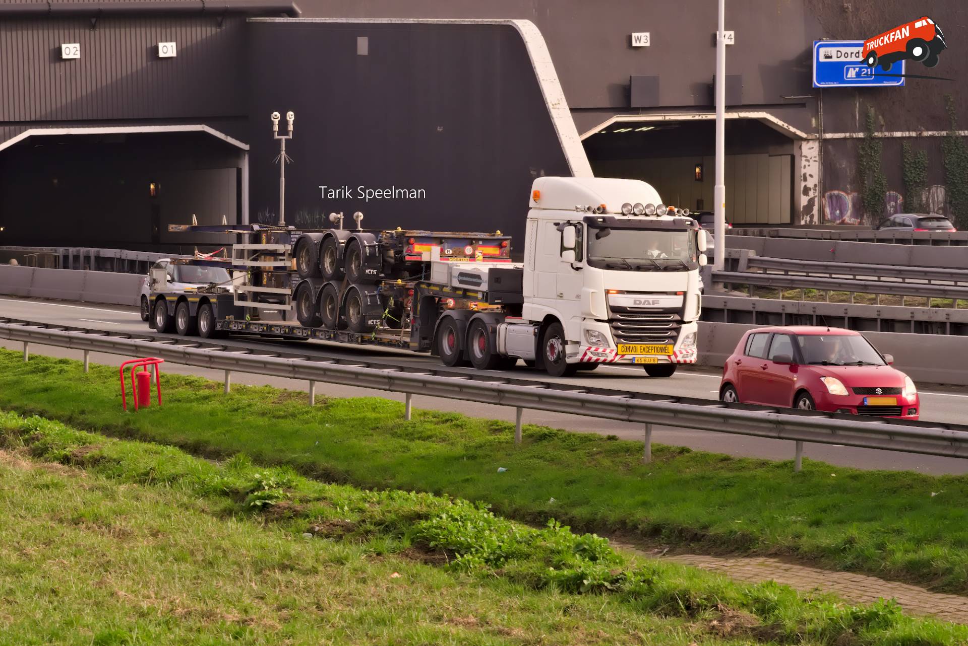 DAF XF Euro 6 vrachtwagen met kenteken 65-BJJ-8