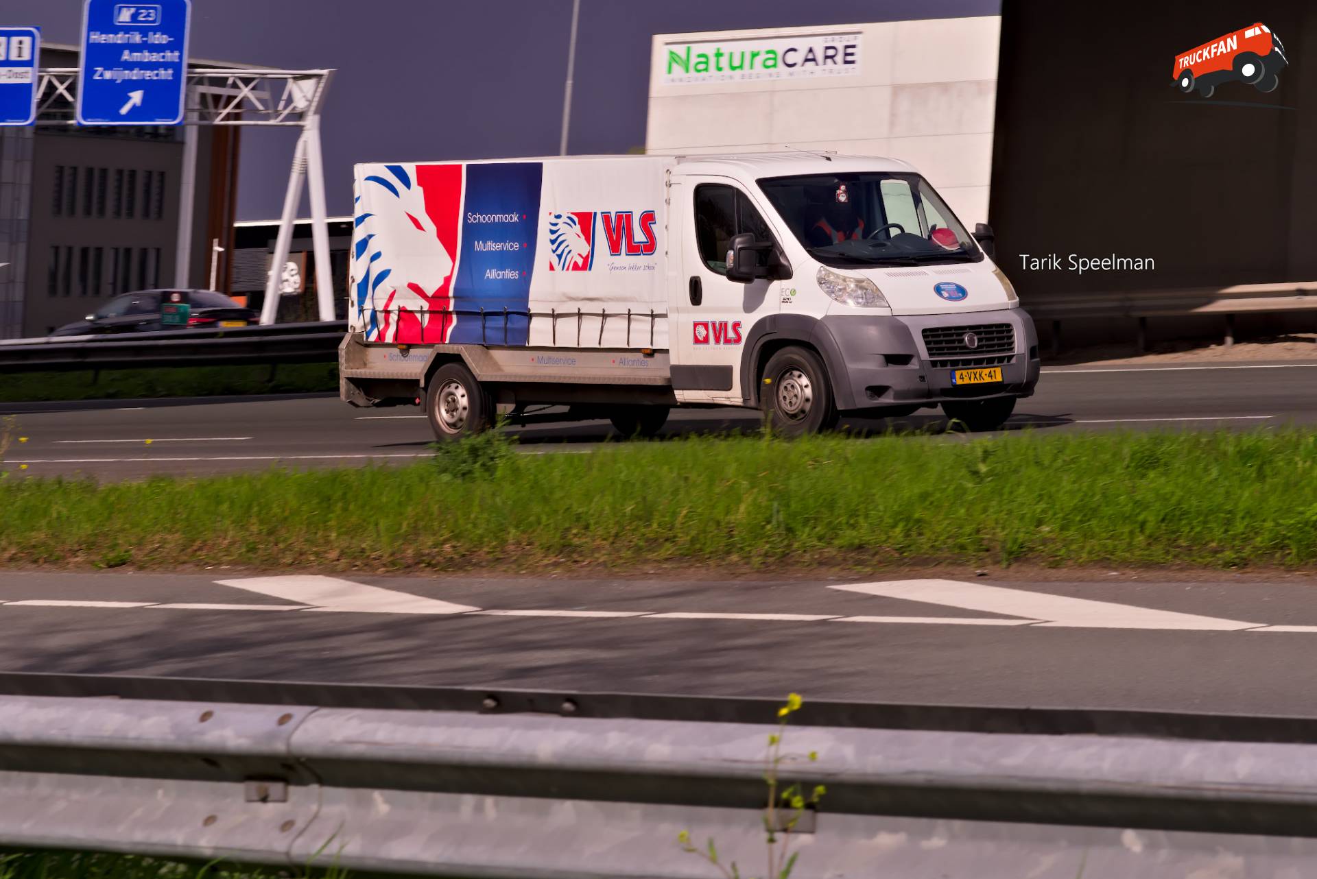 Fiat Ducato bestelwagen met kenteken 4-VXK-41