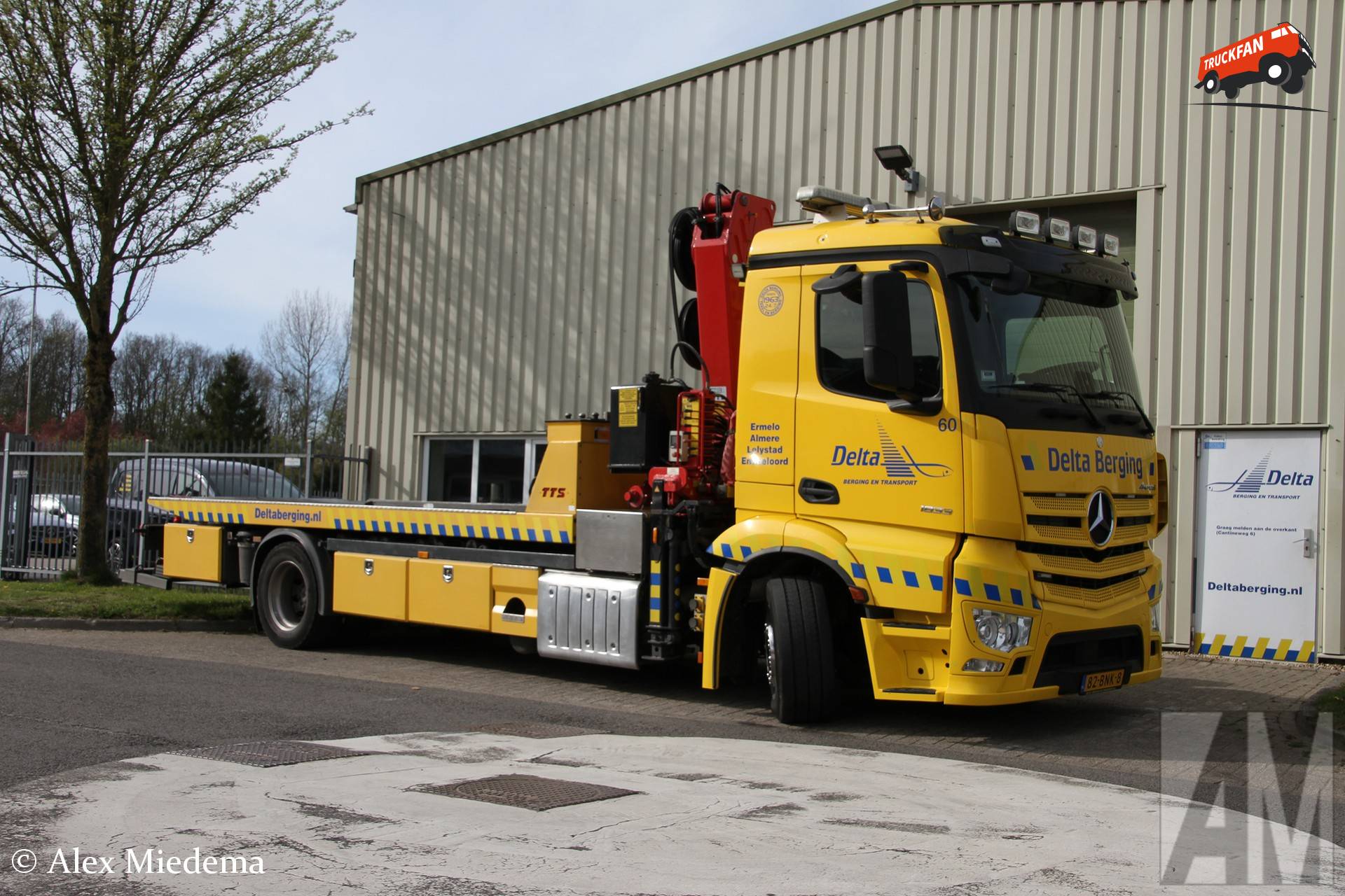 Mercedes-Benz Actros 1833 van Delta