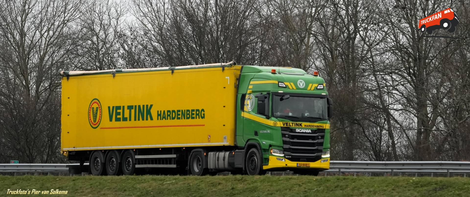 Scania 460R vrachtwagen van Veltink