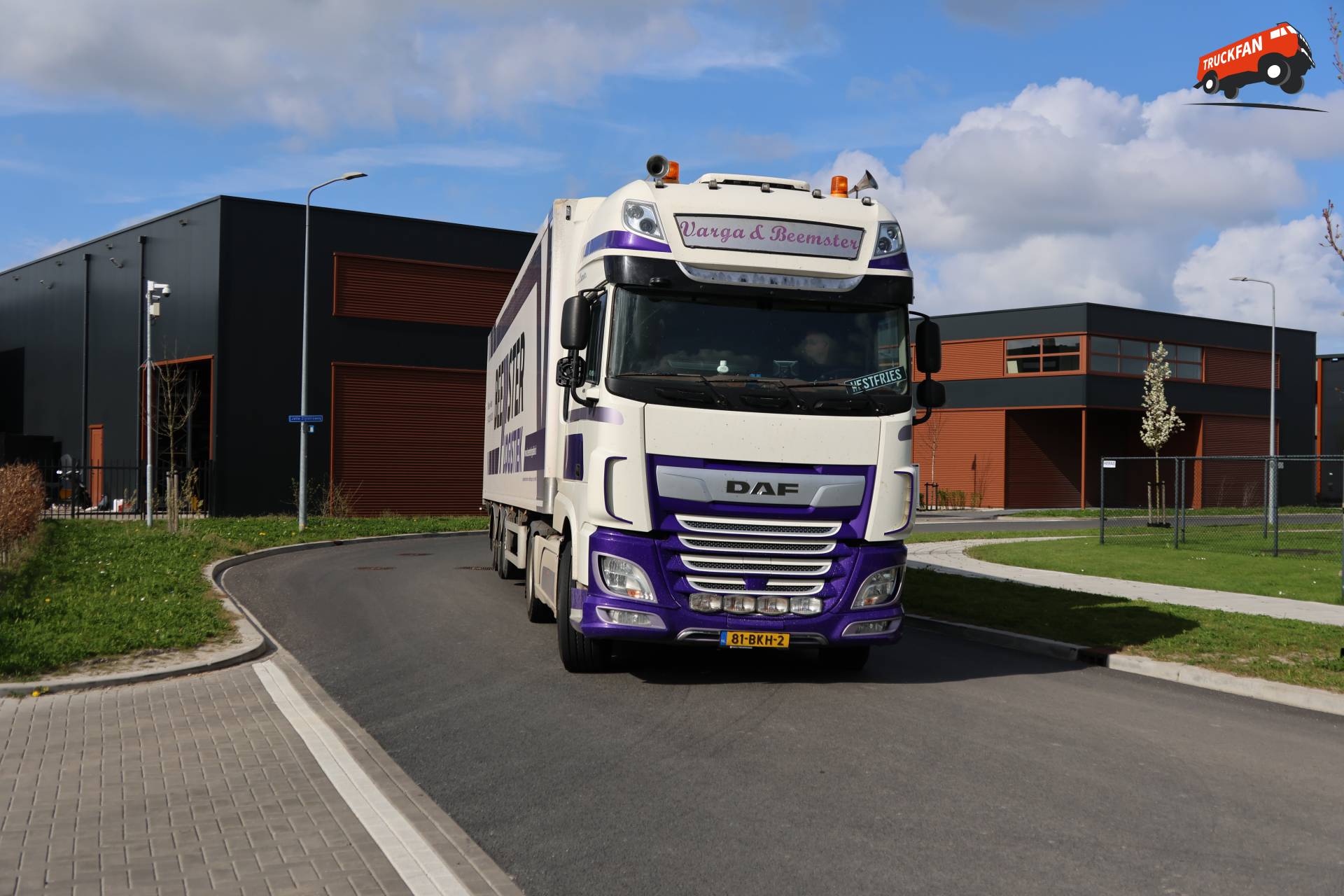 DAF XF Euro 6 truck van Beemster