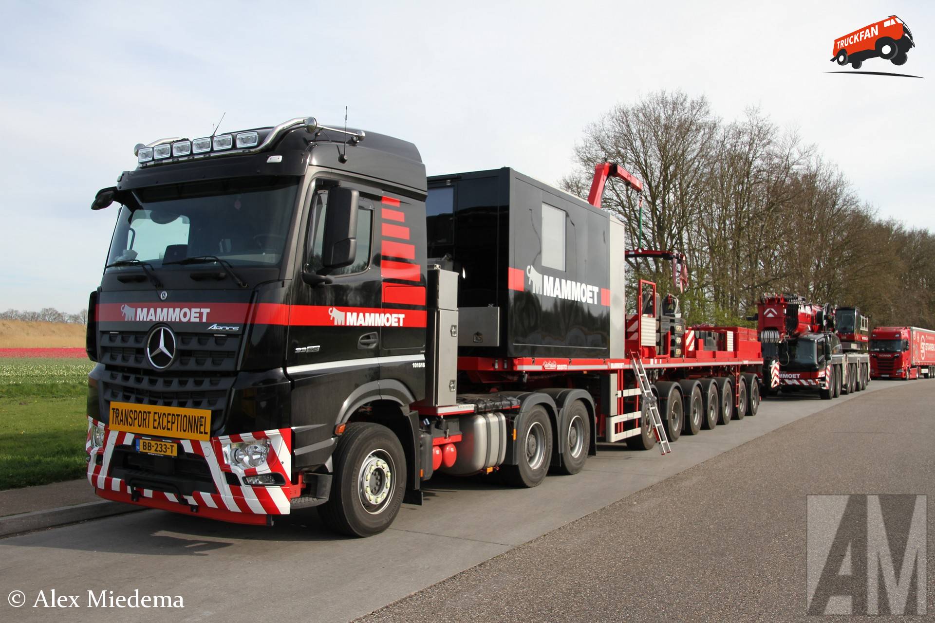 Mammoet equipment including Mercedes-Benz truck and ballasttrailer