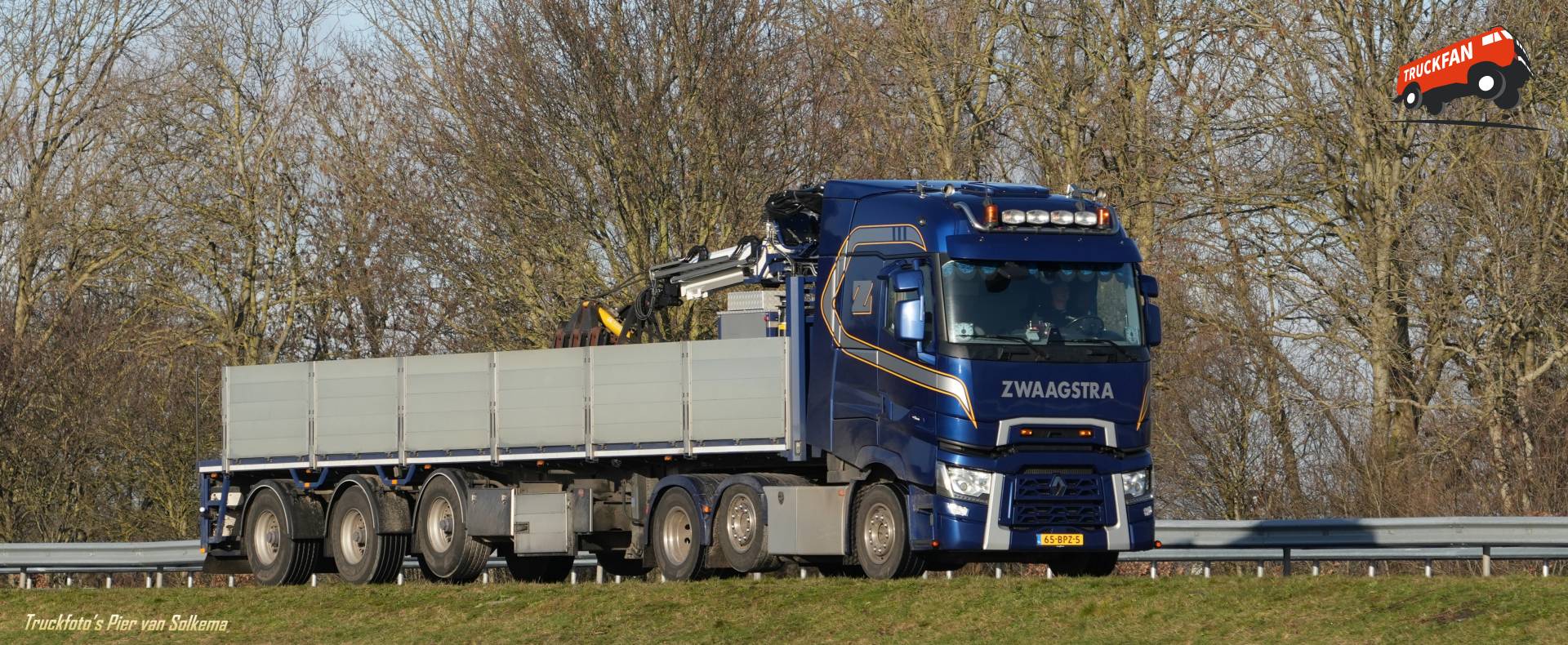 Renault T Bedrijf Zwaagstra Transport