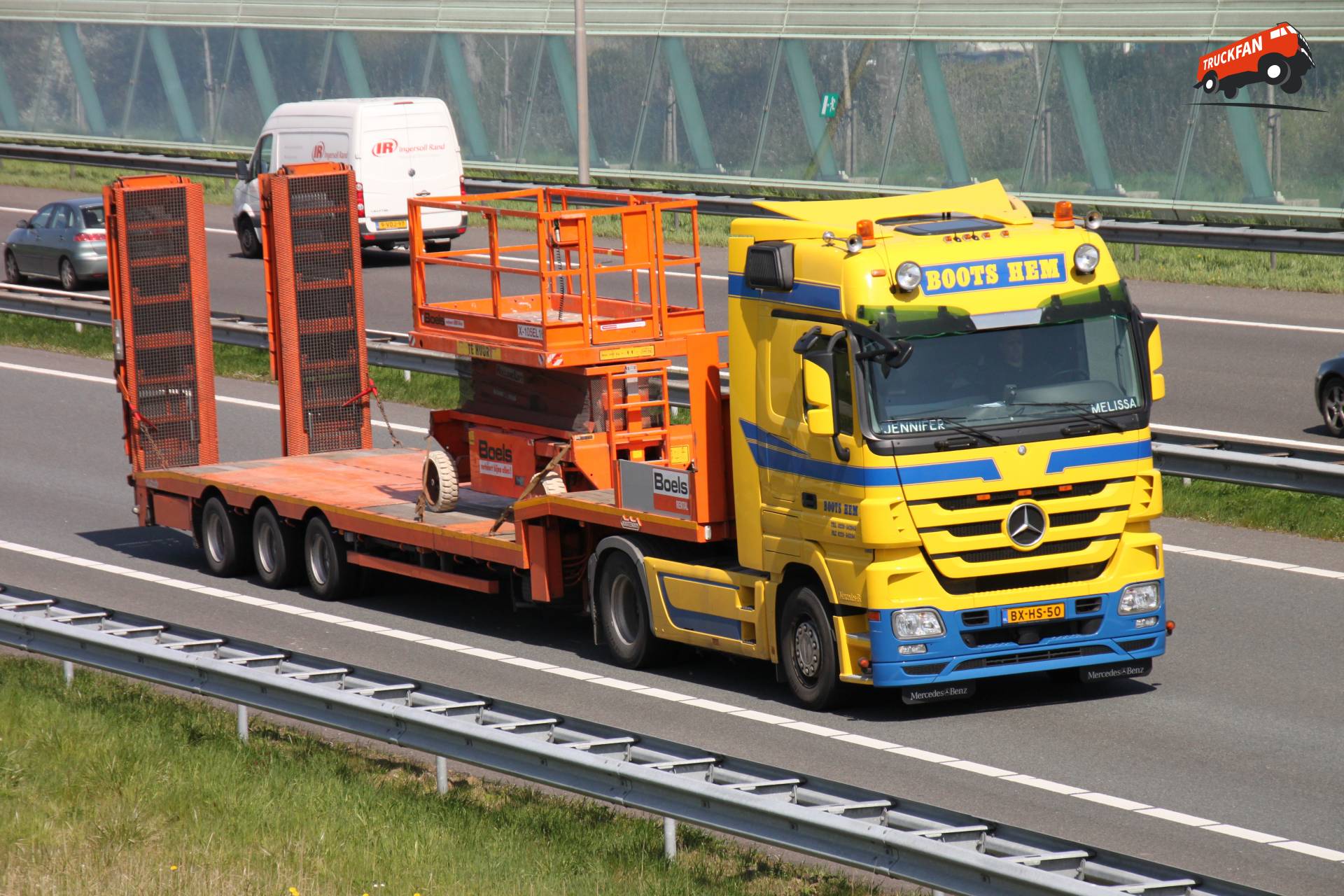 Mercedes-Benz Actros truck