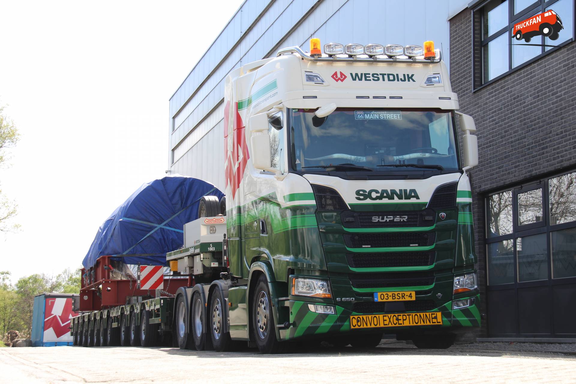 Scania S650 met Nooteboom dieplader 3+7
