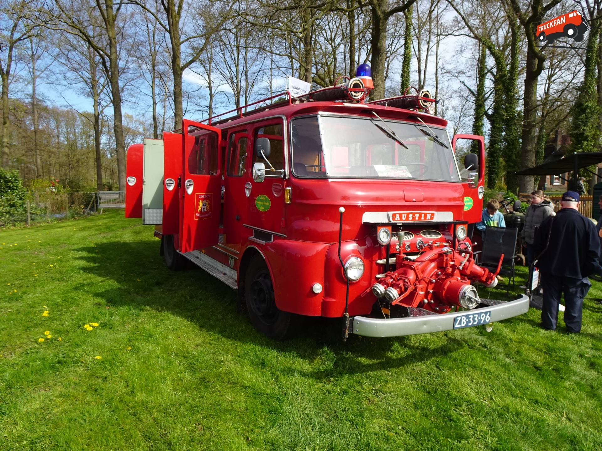 Austin 6KBF Brandweerauto op Lentefair Medler