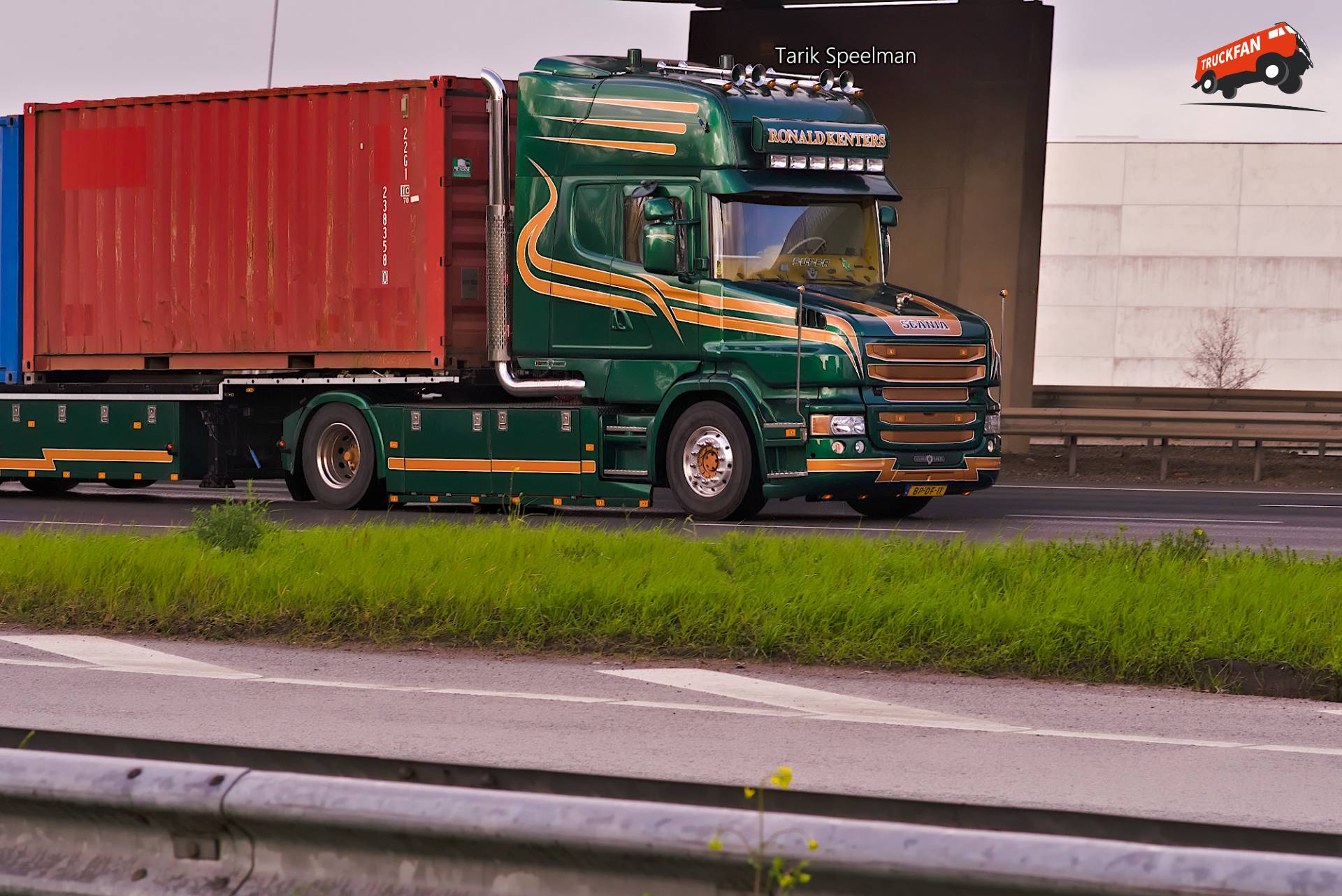 Scania T164 truck BP-DF-11 on A16