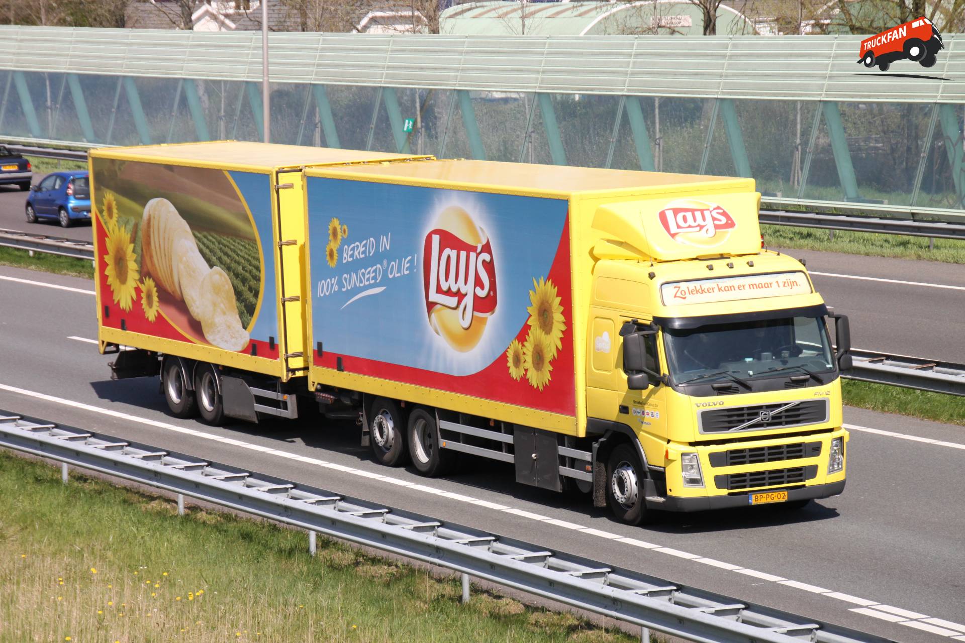 Volvo FM12 truck by Smiths, 2013