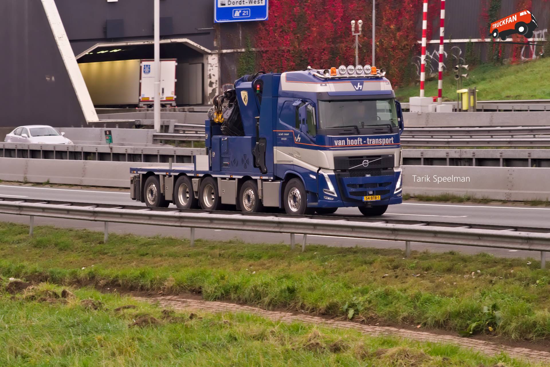 Volvo FH 5th Gen vrachtwagen van Van Hooft