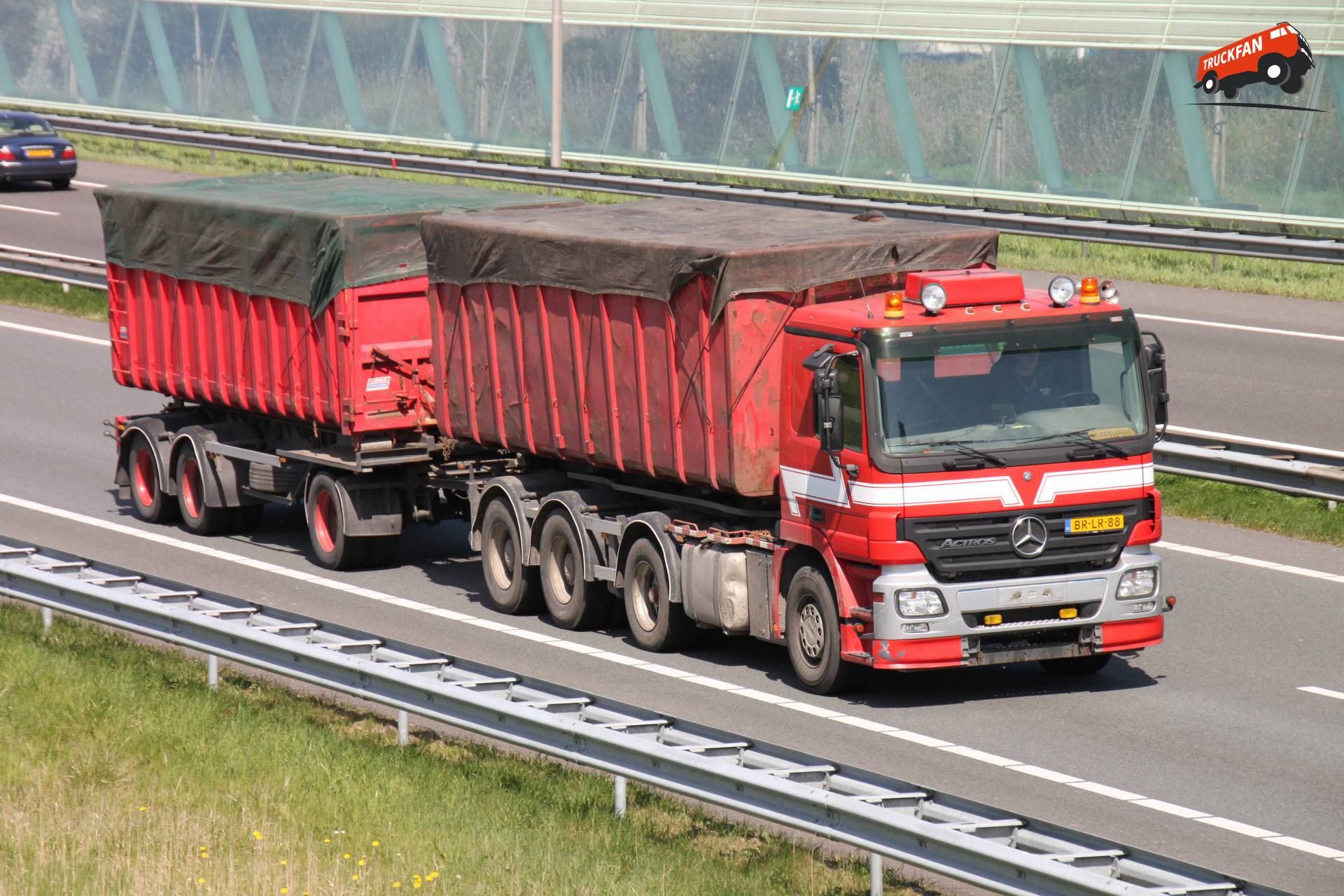 Mercedes-Benz Actros vrachtwagen van Aalbers