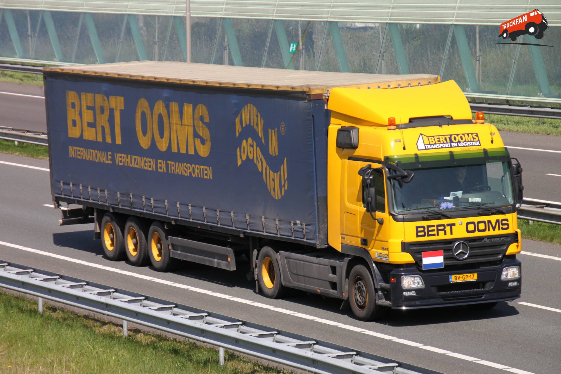 Mercedes-Benz Actros vrachtwagen van Bert Ooms