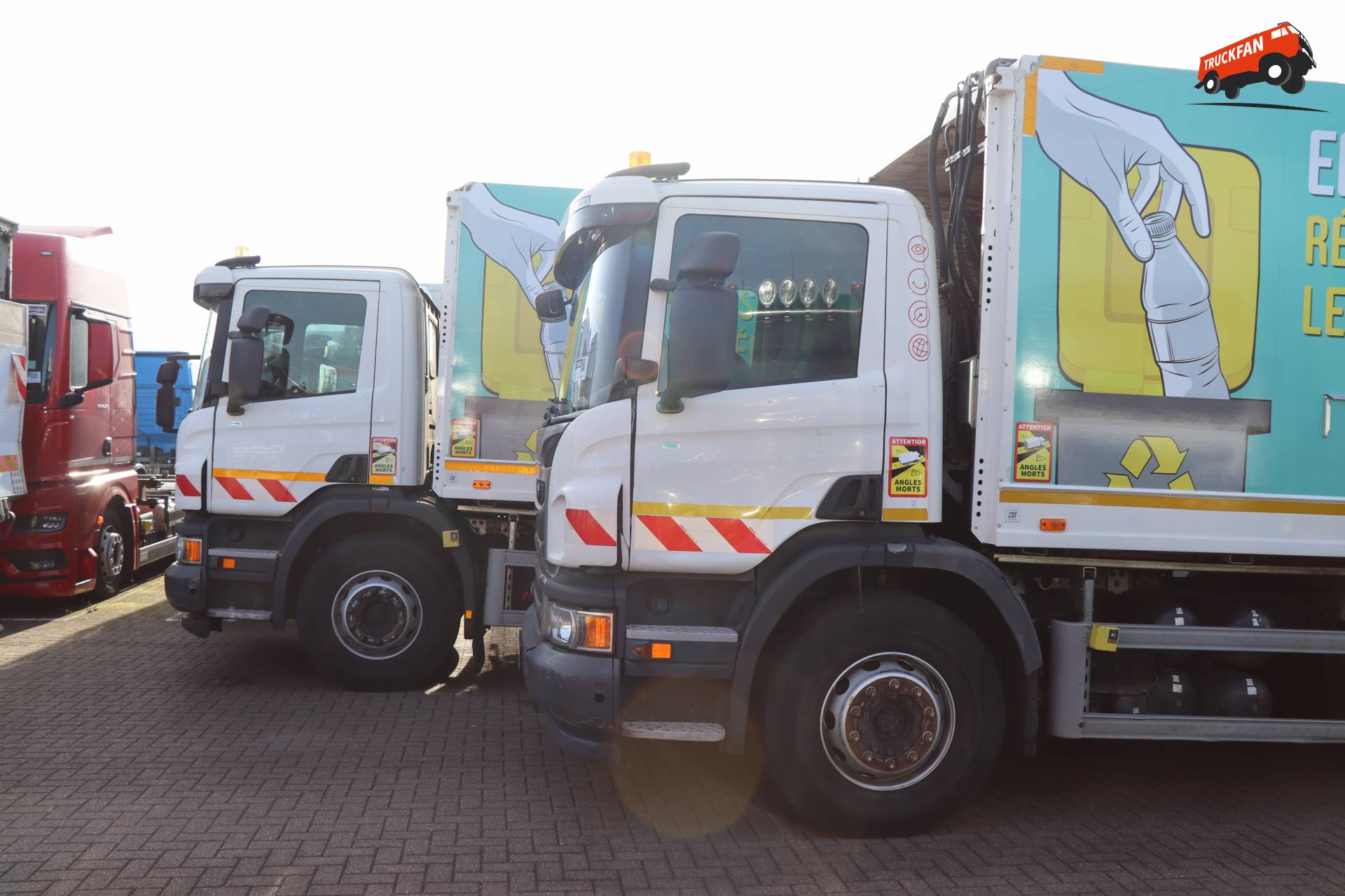 Scania P280 6x2*4 vuilniswagens bij Kleyn Trucks