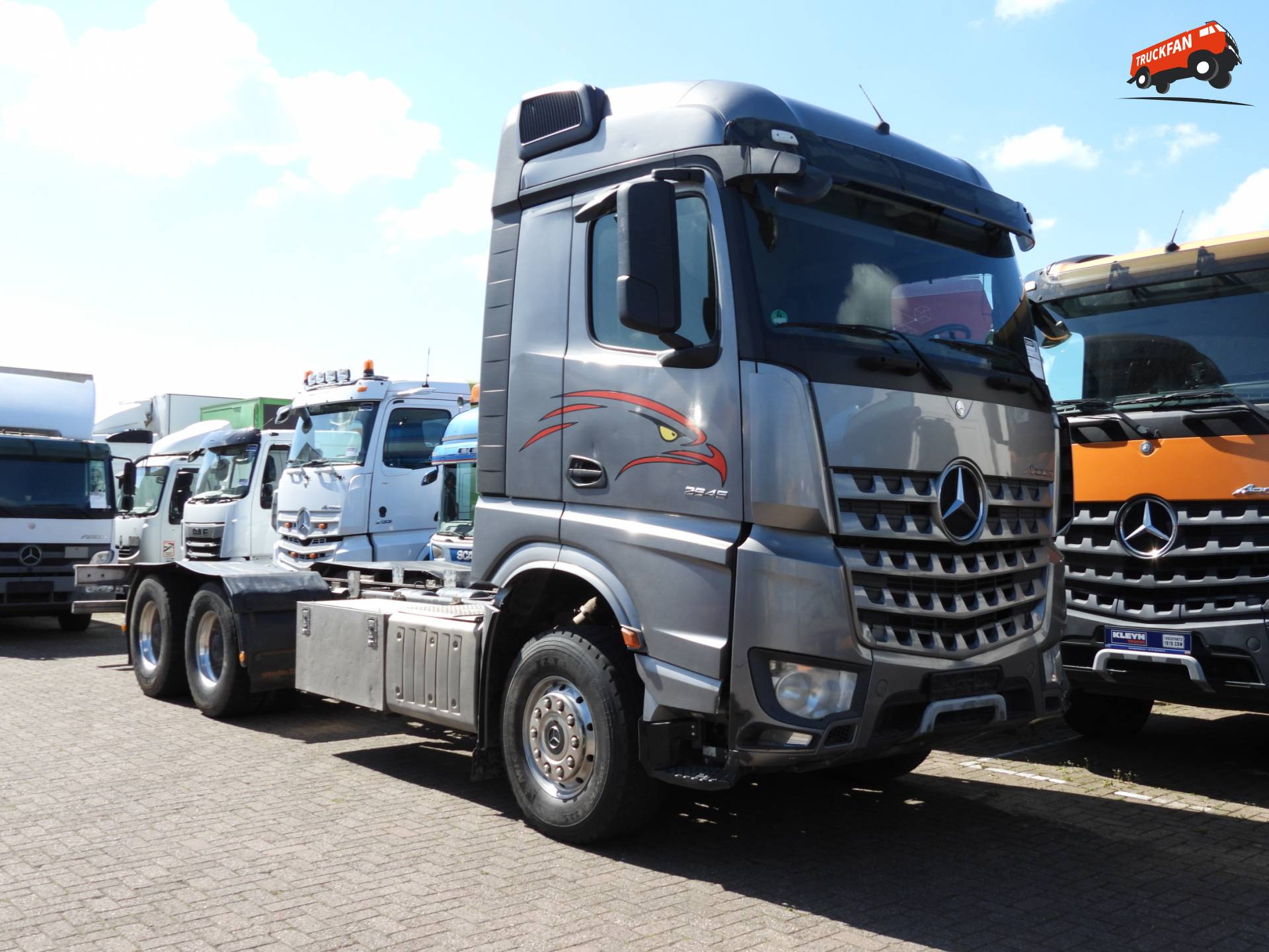 Mercedes-Benz Arocs vrachtwagen bij Kleyn Trucks