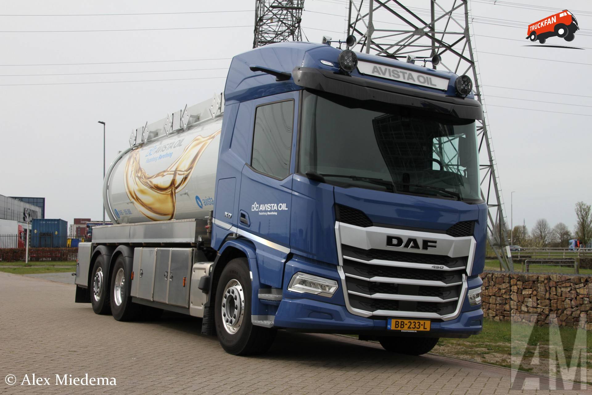 DAF XD Truck Owned by Avista Oil