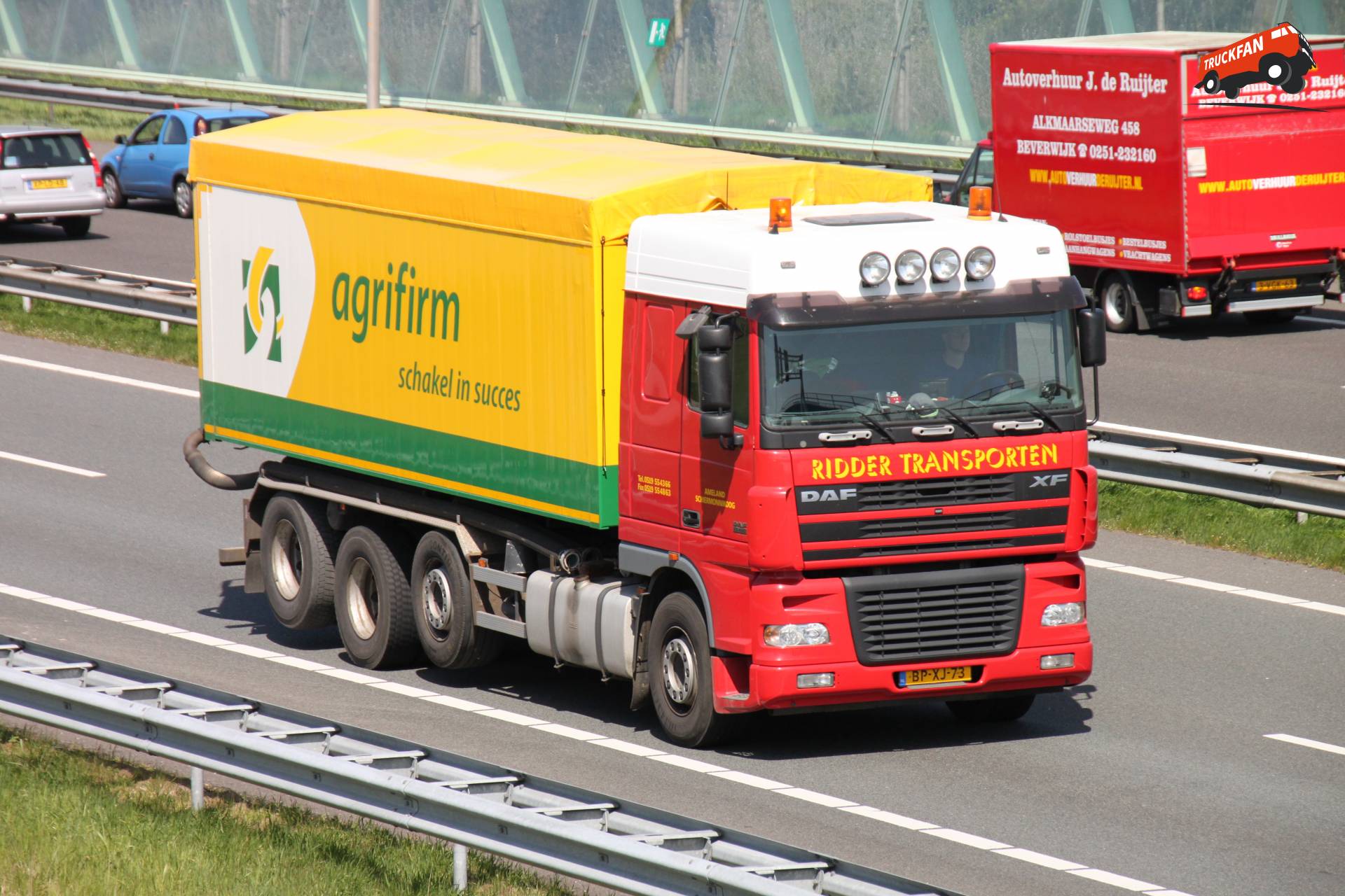 DAF XF95 truck van Ridder
