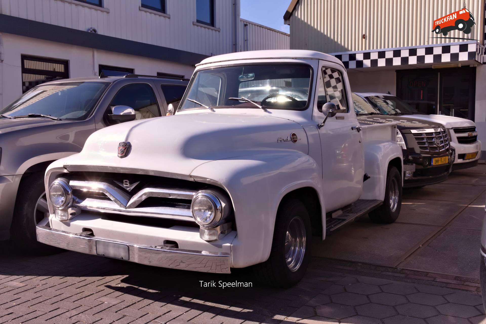 Ford F100 Pick-Up in Zwijndrecht
