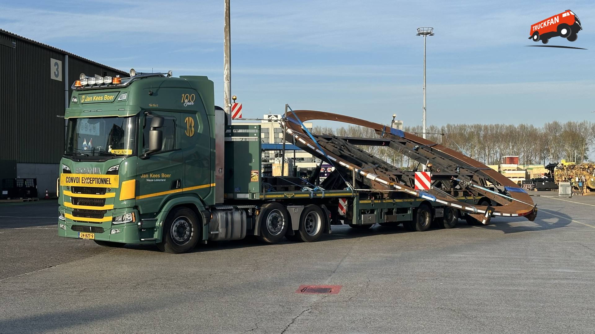 Scania 500R met 3-asser Broshuis SL Air semi