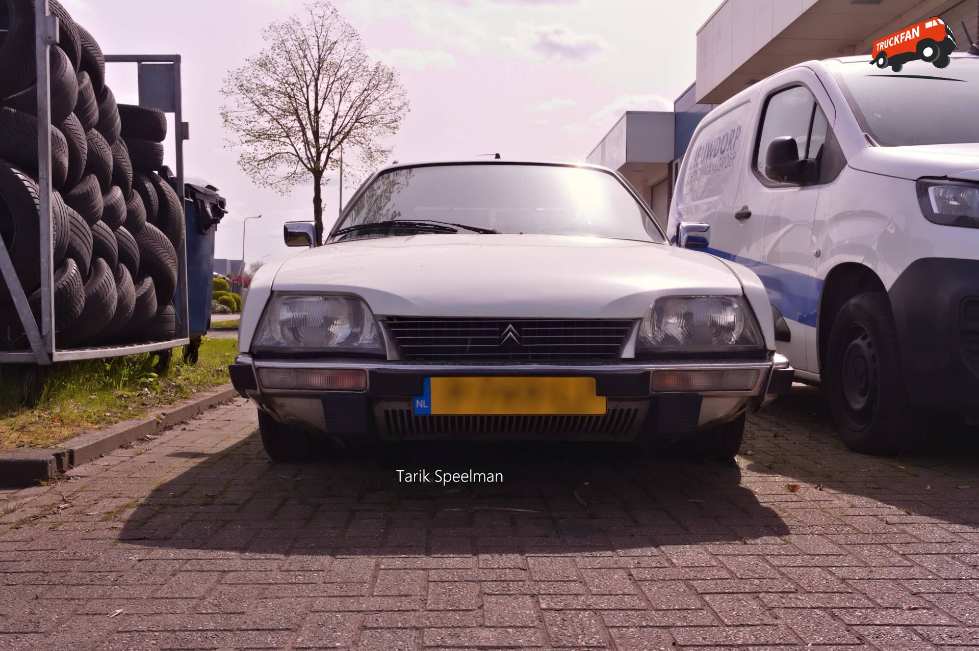 Citroën CX 2500D personen vervoer in Strijen