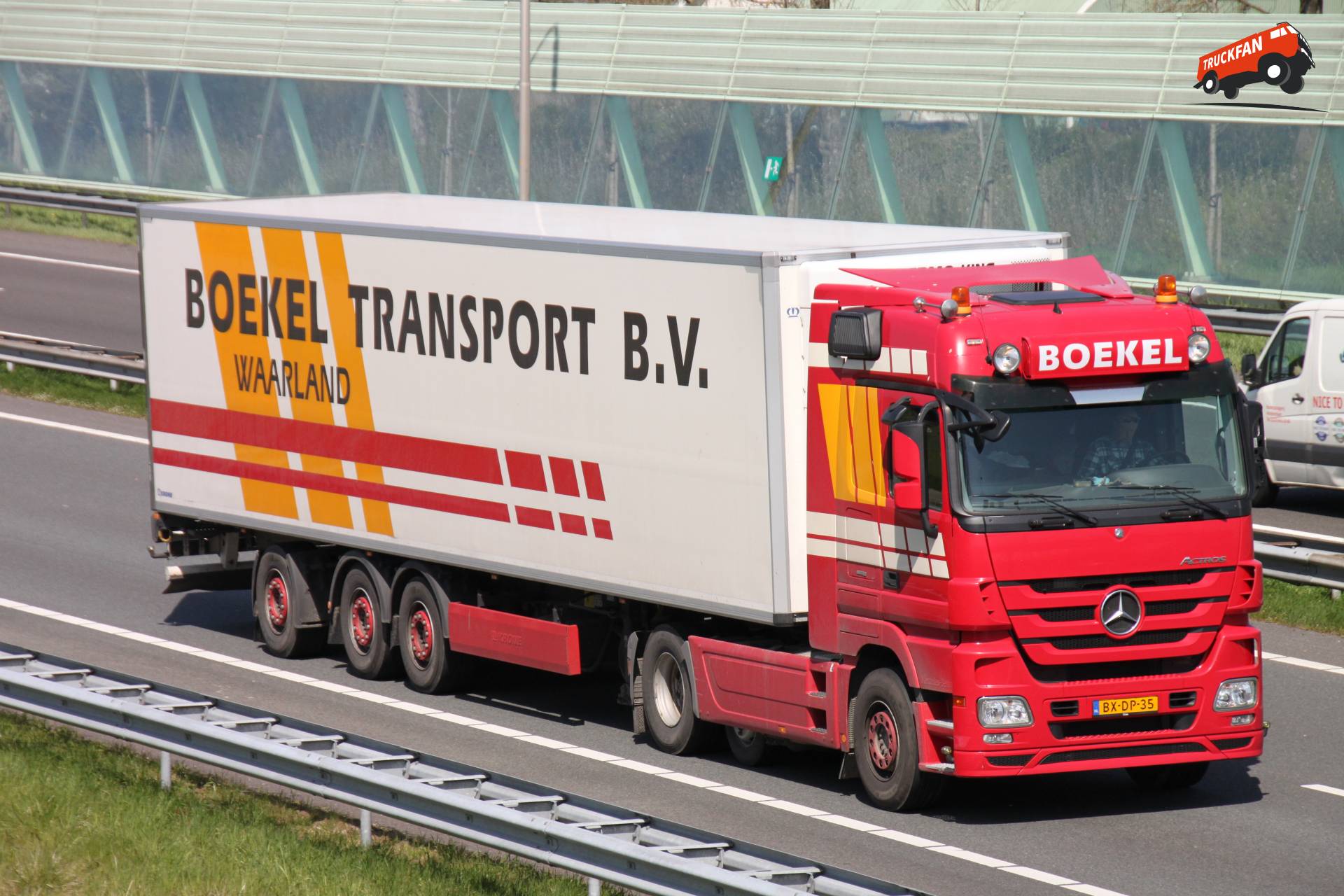 Mercedes-Benz Actros vrachtwagen in Boekel