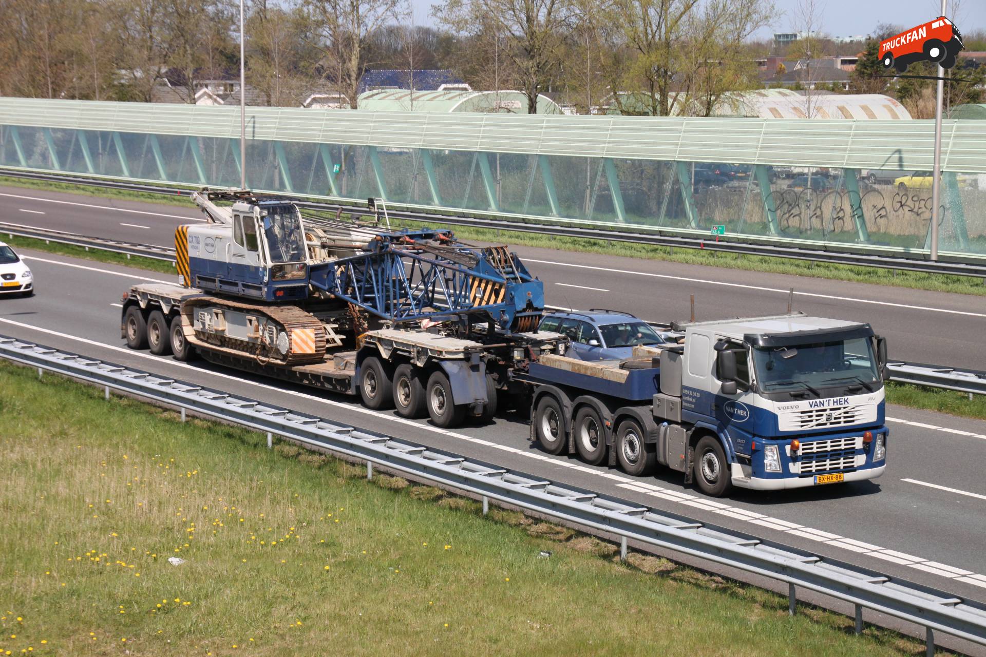 Volvo FM Low Entry truck