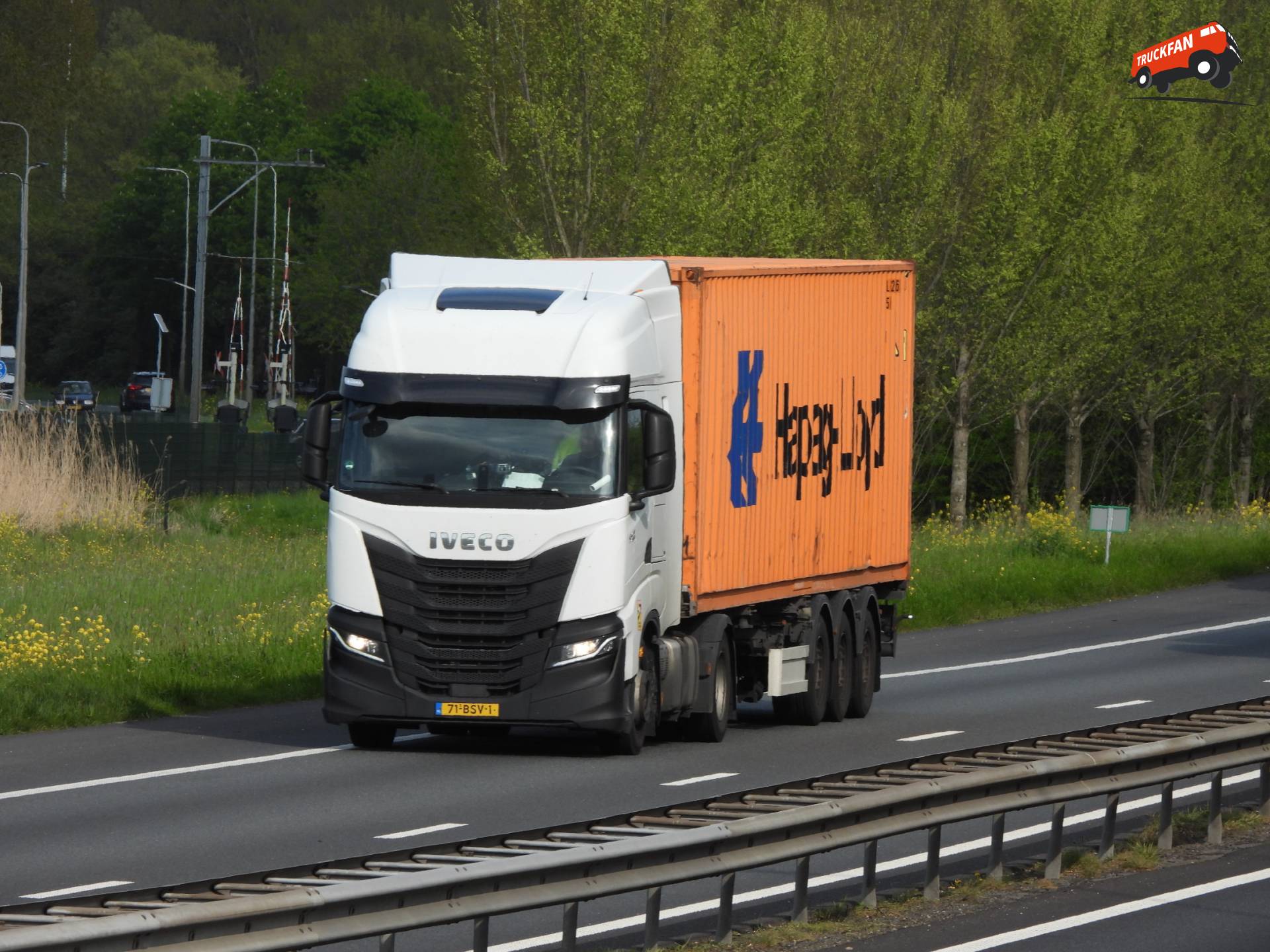 Iveco S-Way AS440ST/P truck on A15 Gorinchem