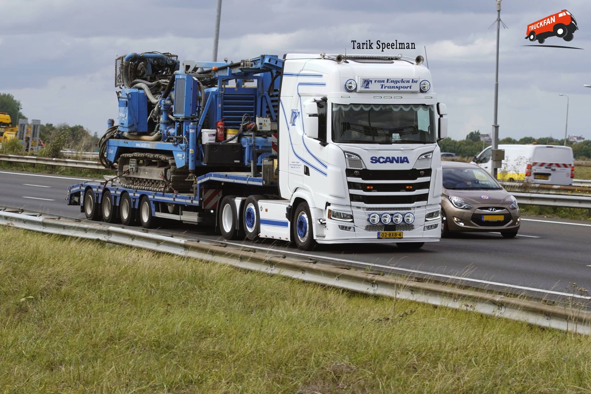 Scania 530S vrachtwagen met kenteken 02-BXB-4