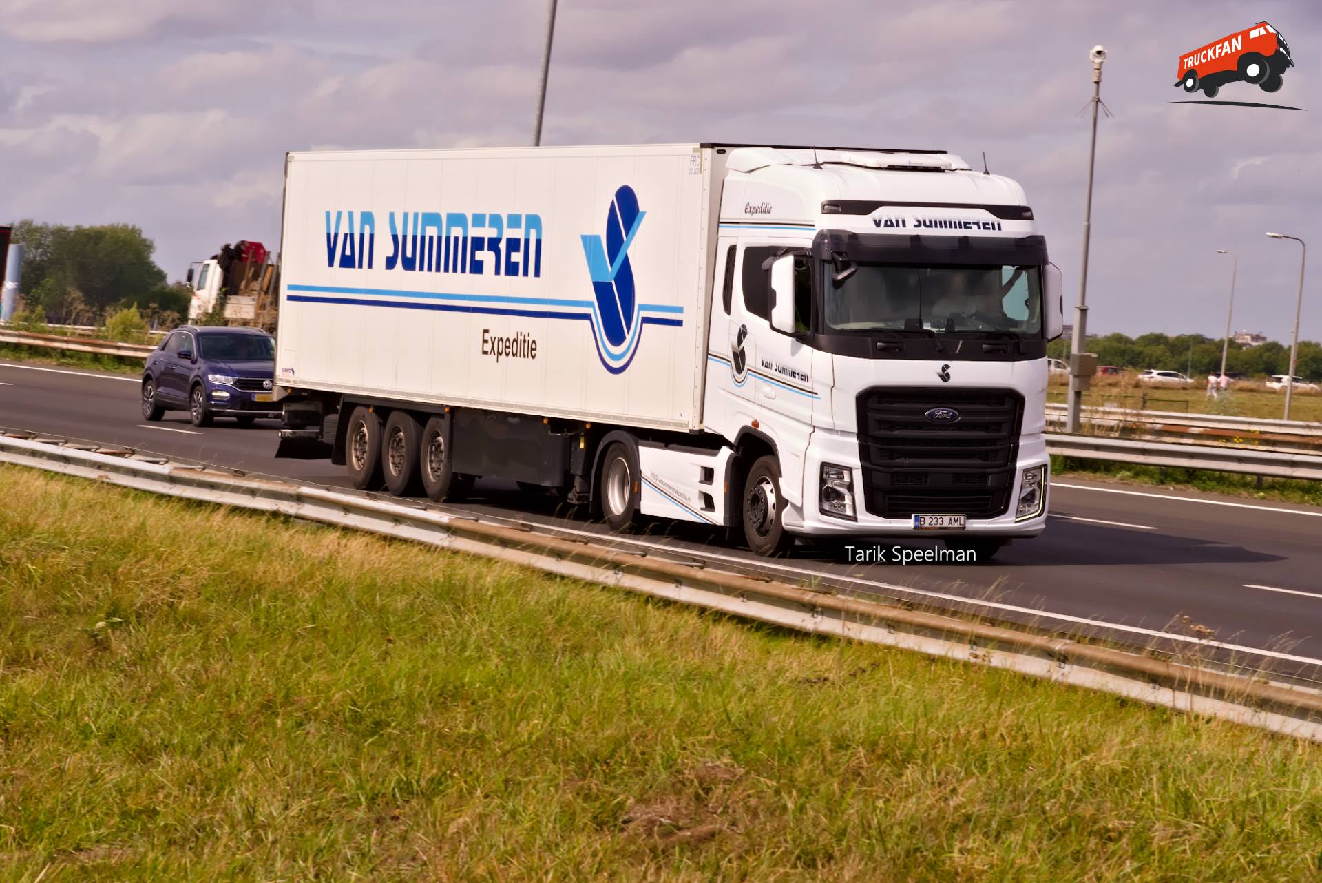 Ford F-Max vrachtwagen Van Summeren op A15