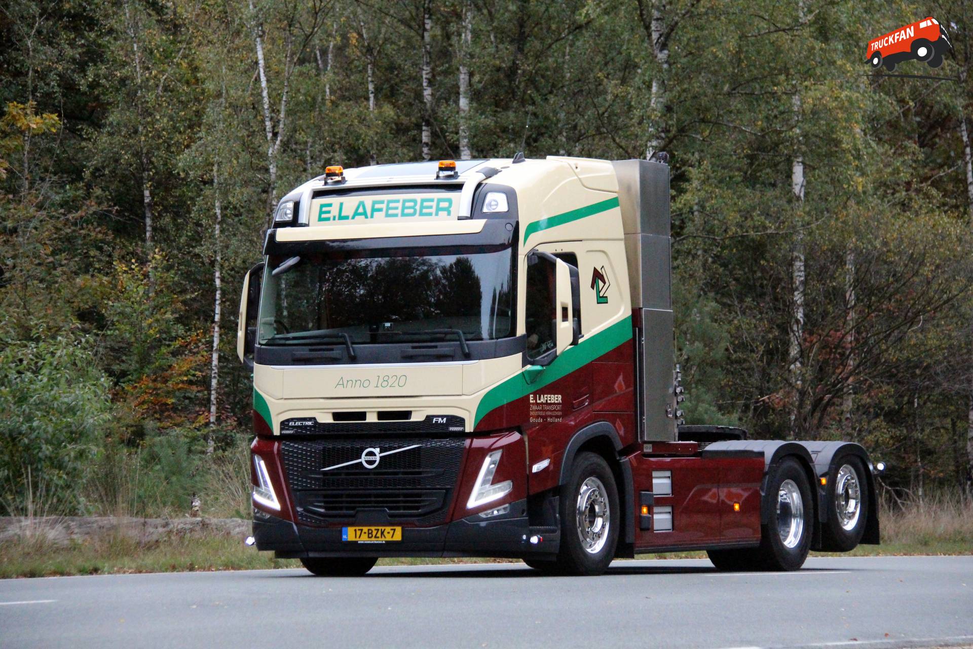 Volvo FM elektrische gestuurde naloopas