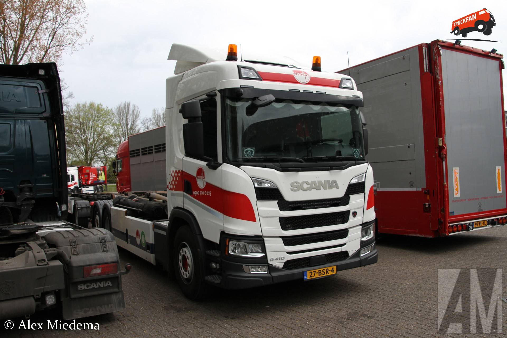 Vrachtwagen Scania G410 van Omrin in Berlikum