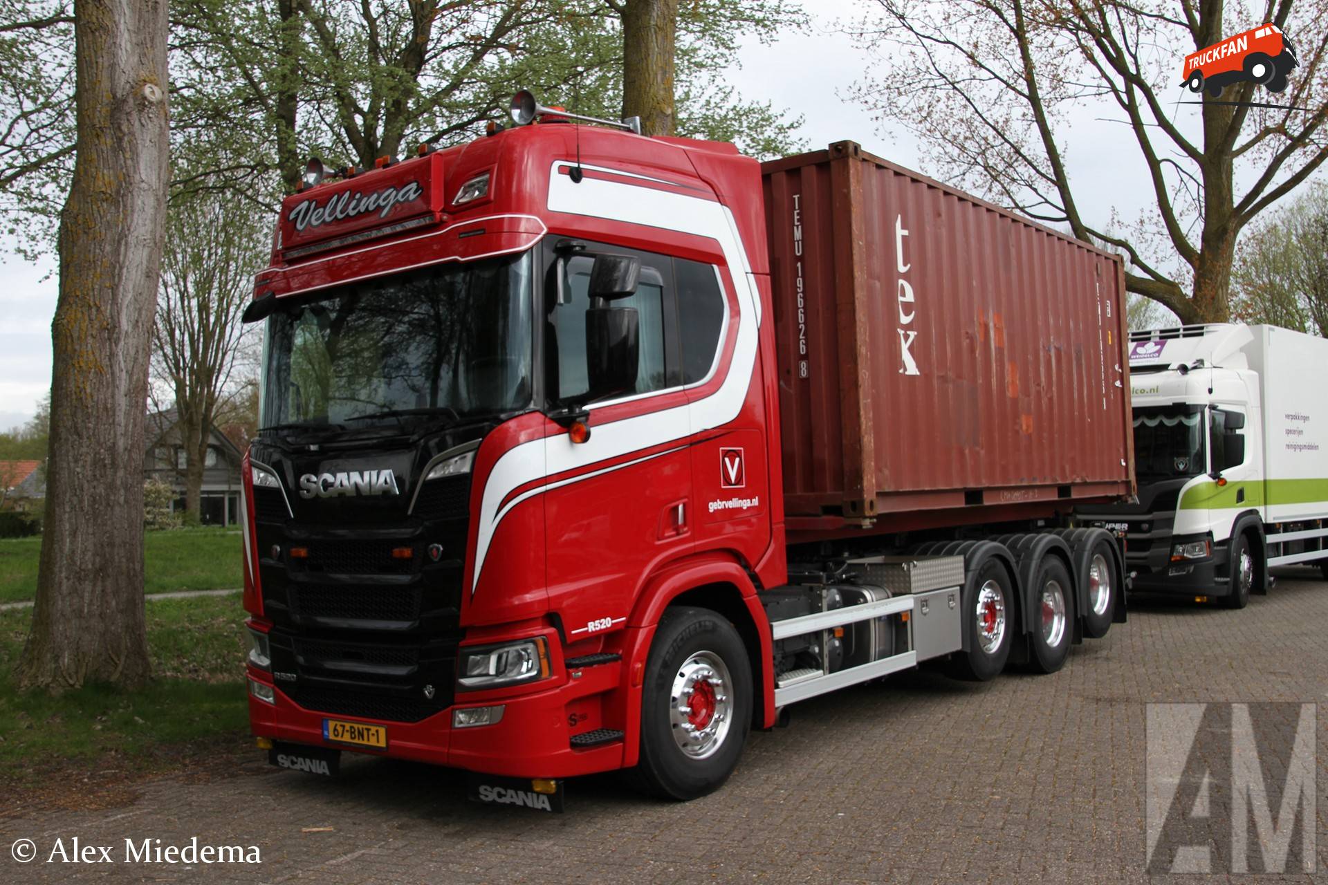 Scania R520 8x2 van gebr. Vellinga