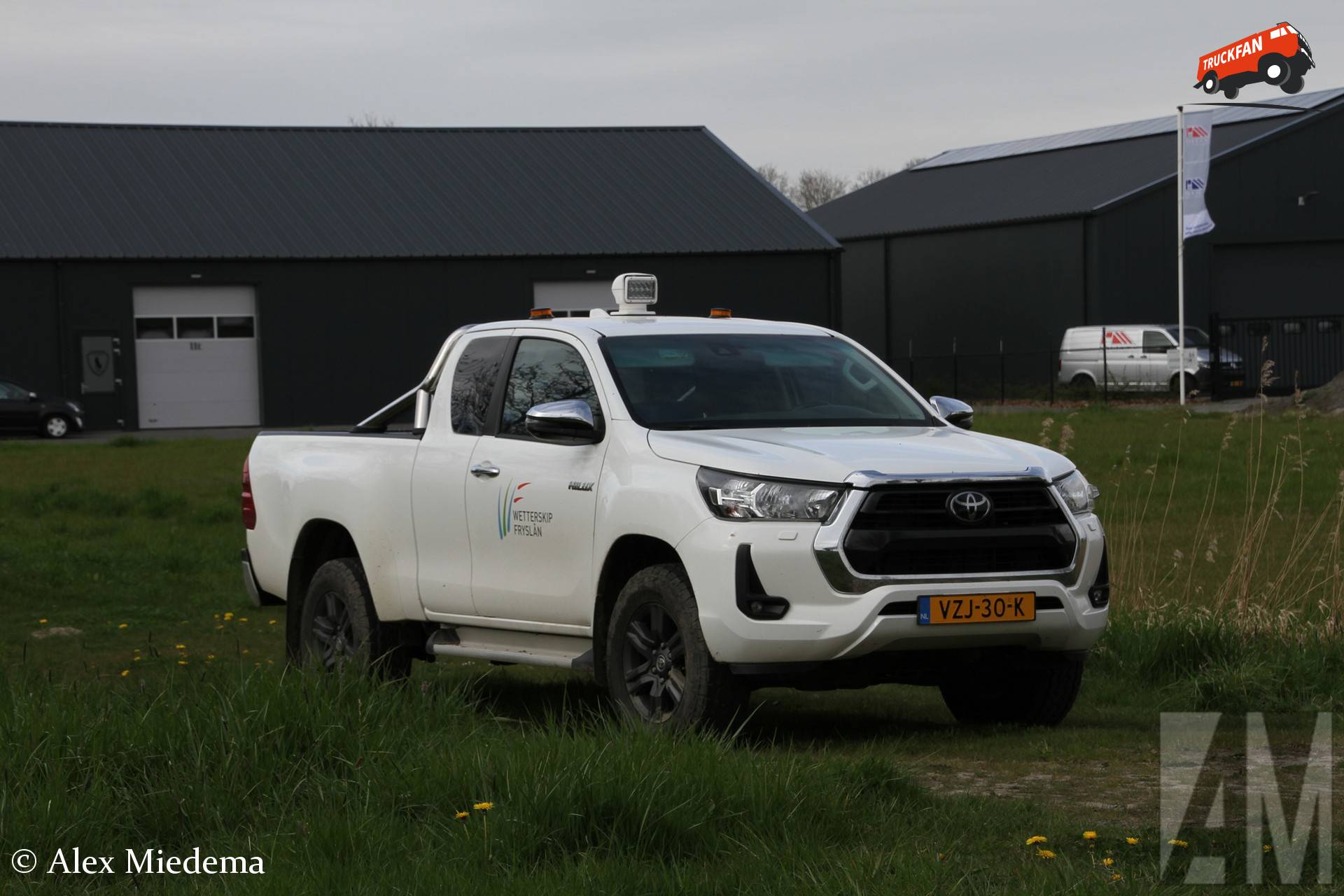 Toyota HiLux voertuig van Wetterskip Fryslân