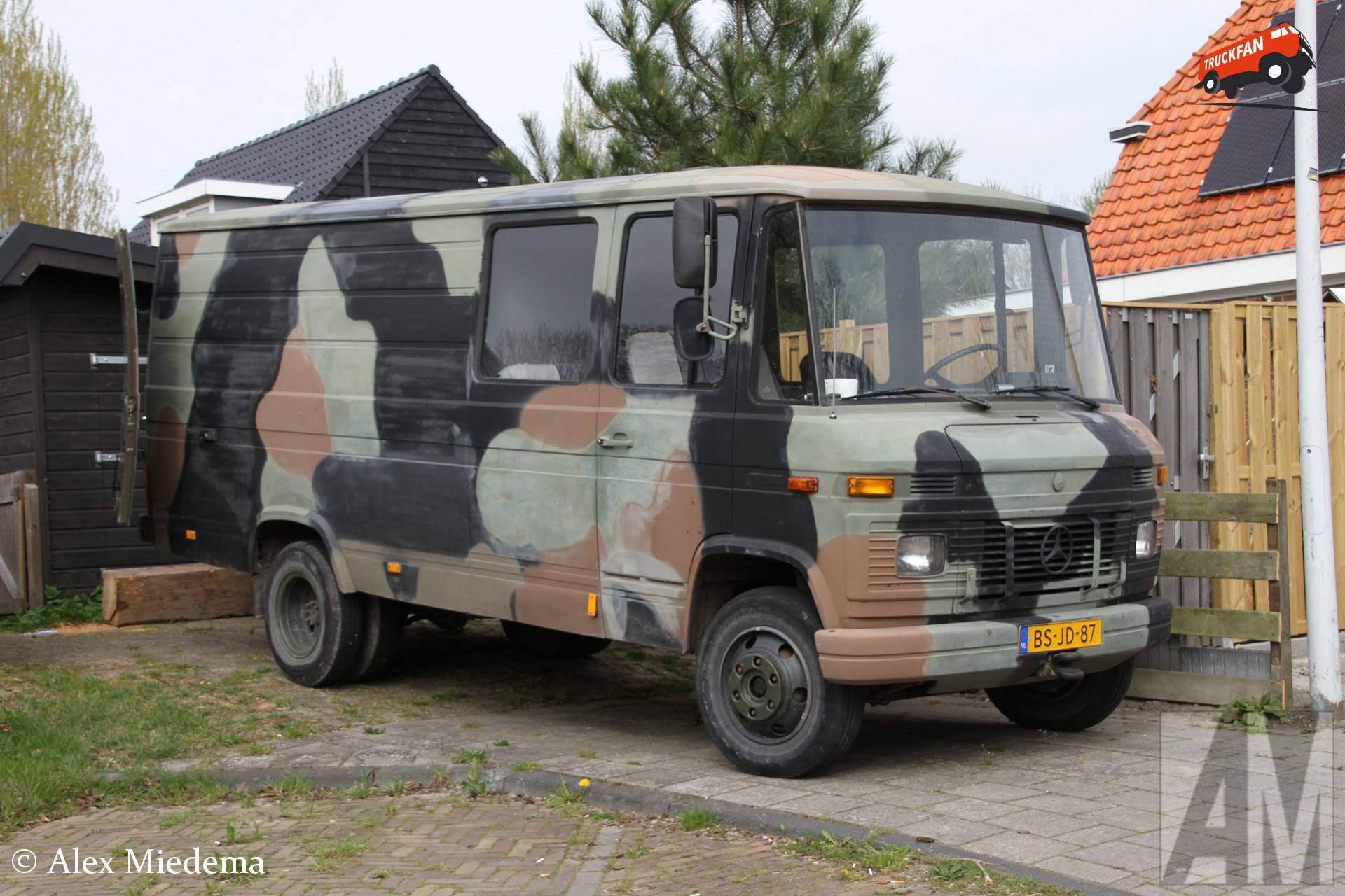 Mercedes-Benz L508 Düsseldorfer uit 1984