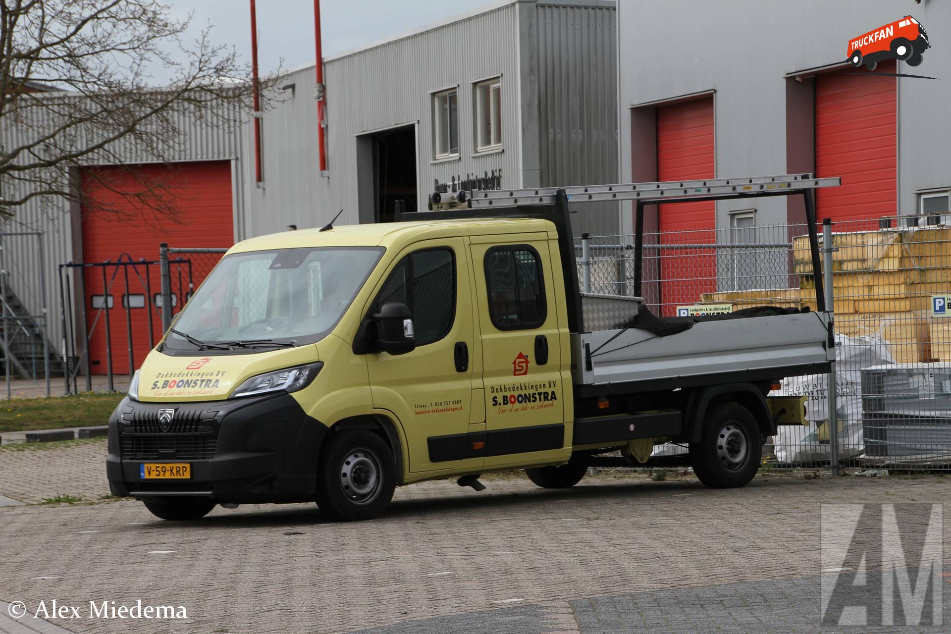 Peugeot Boxer van Boonstra Dakbedekkingen