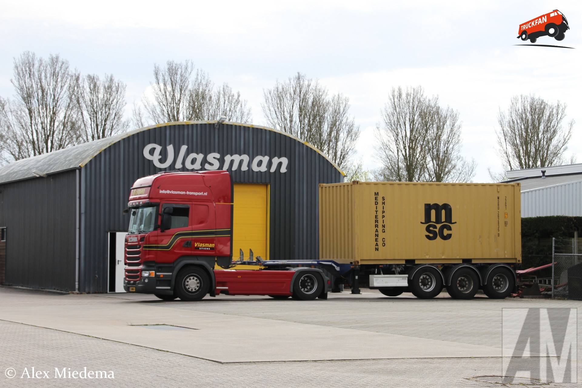 Scania R450 van Vlasman thuis in Stiens