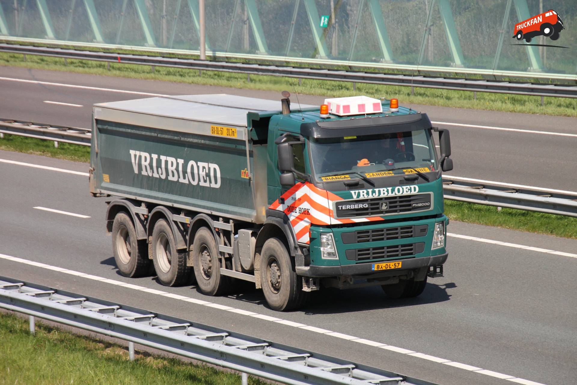 Terberg FM2000 truck van Vrijbloed Transport B.V.