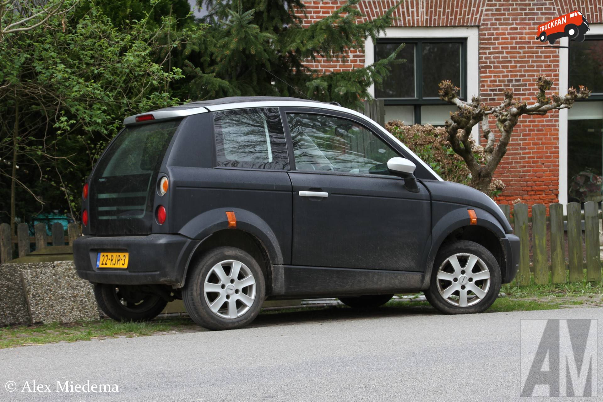 Think City auto in Berlikum