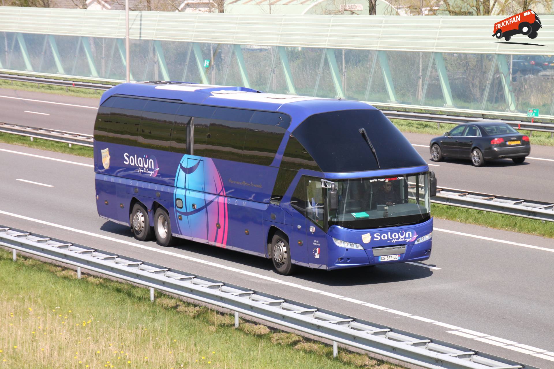 Neoplan Cityliner bus van Salaun