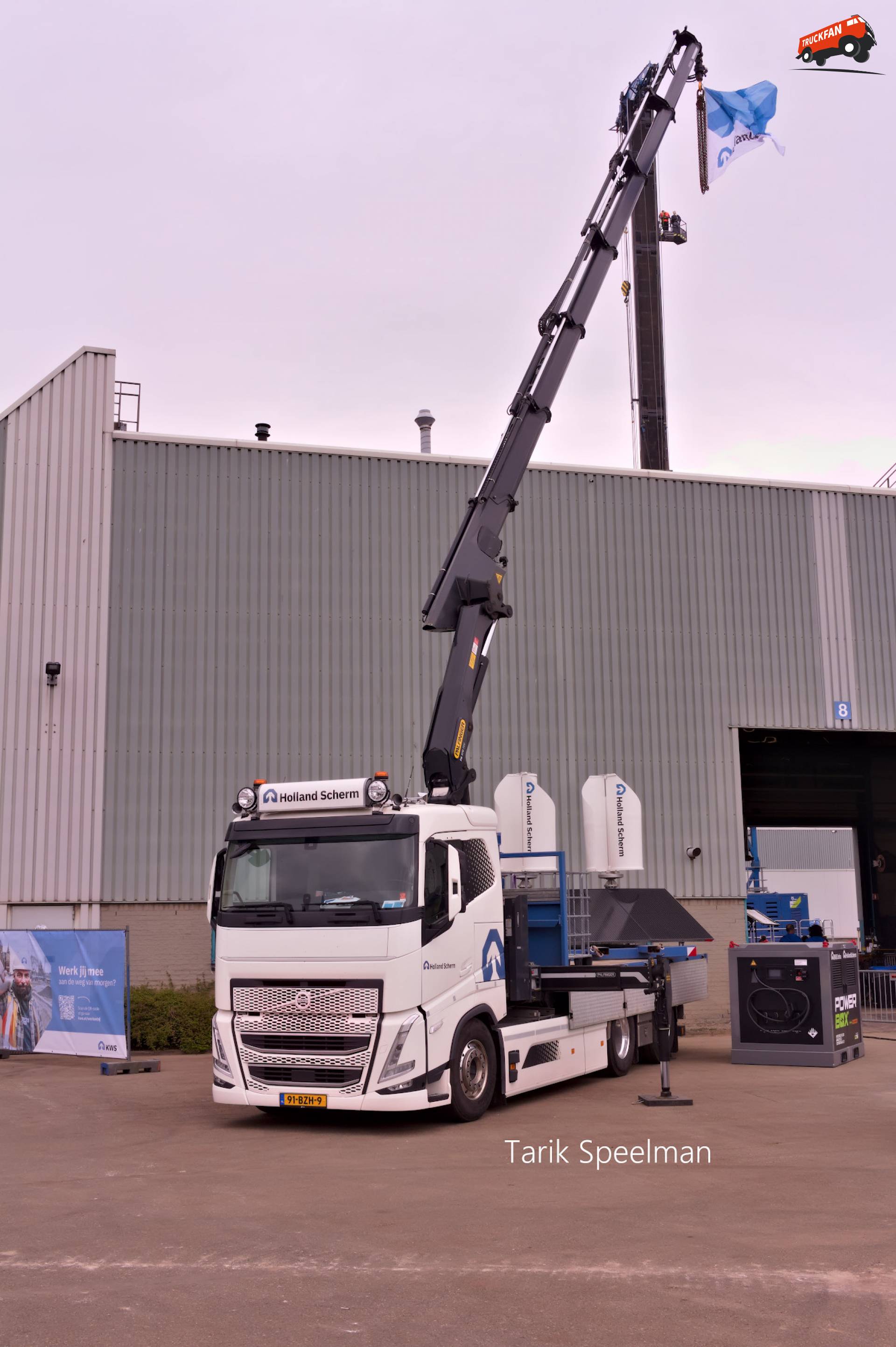 Volvo FH 5th Gen Electric vrachtwagen in Dordrecht